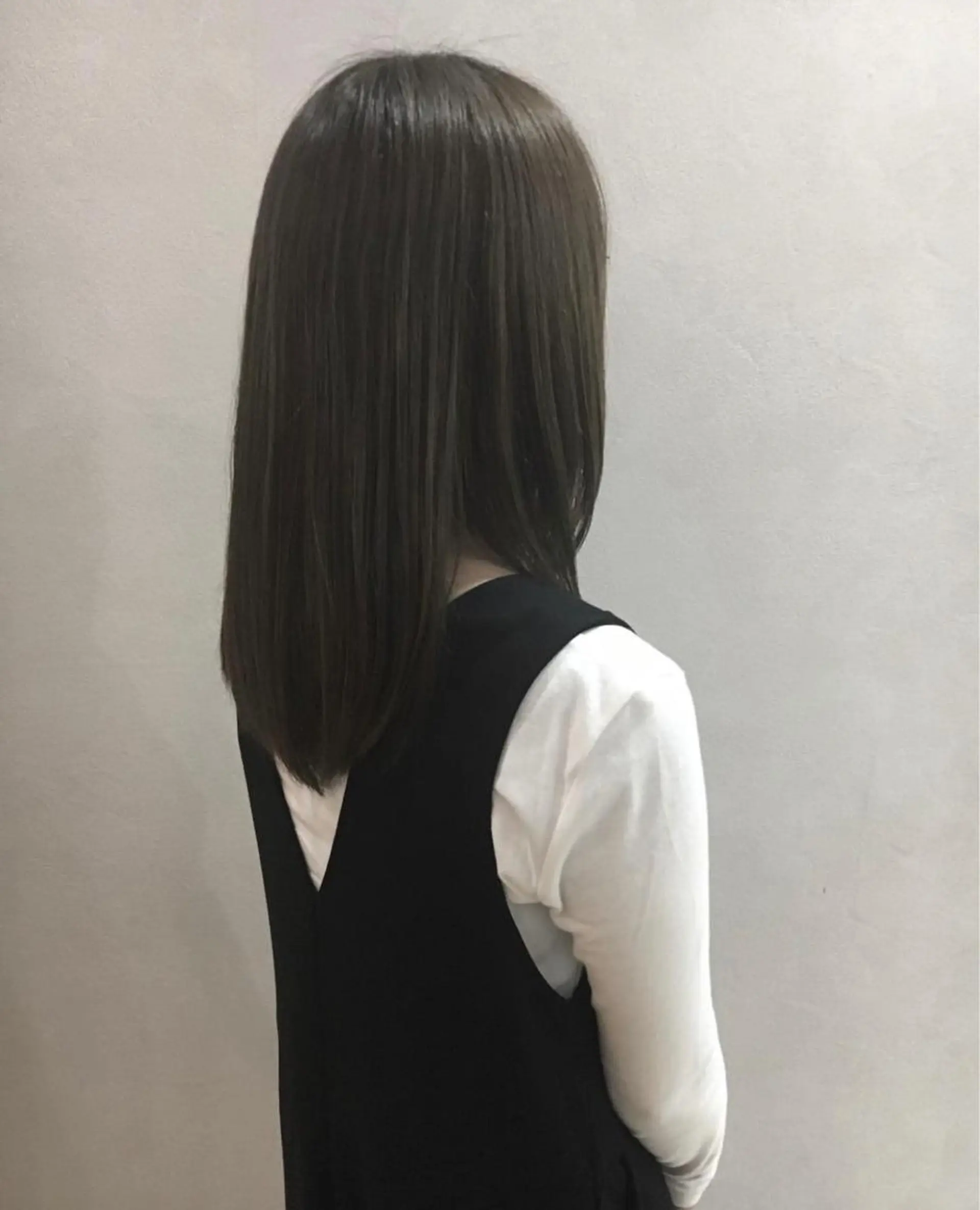 セミロング カット 縮毛矯正 ケアに特化したサロン shinzaのヘアスタイル