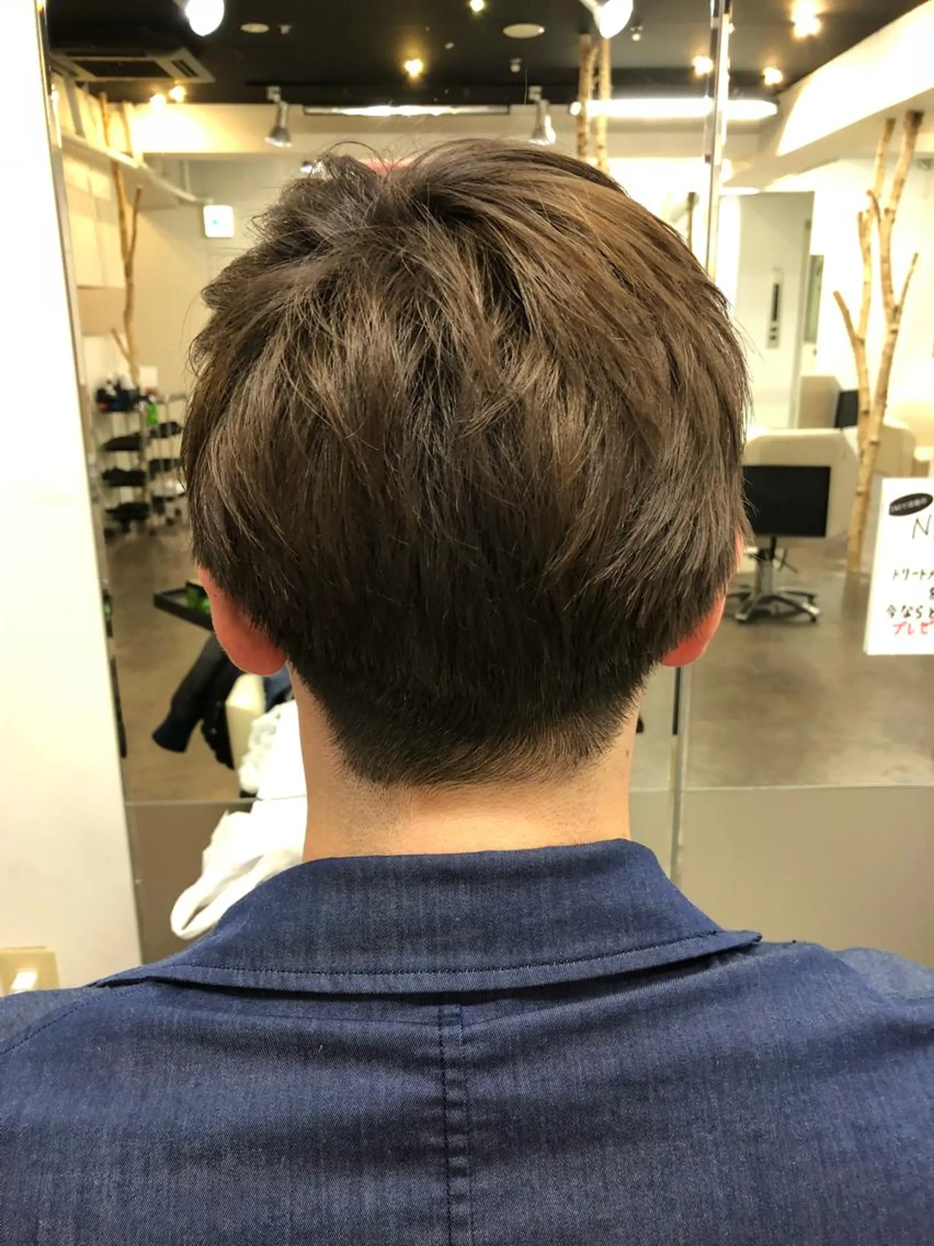 ショート カラー 芝田 望優のヘアスタイル