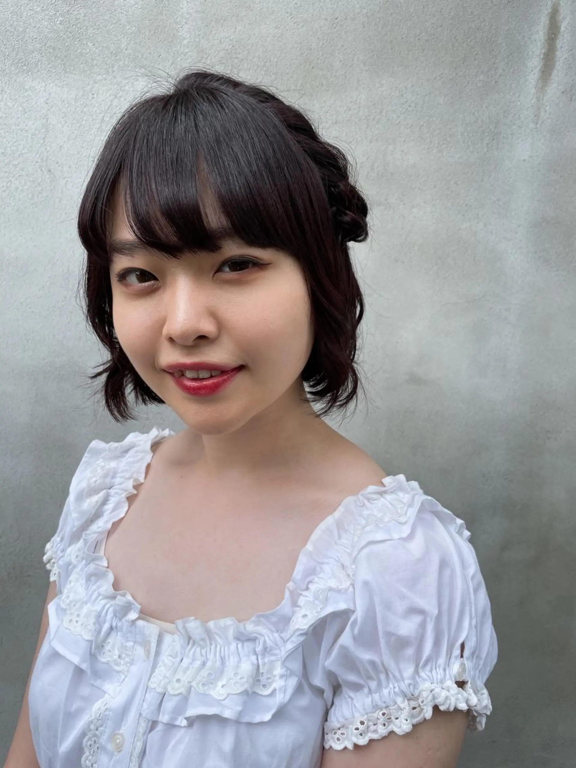 ショート カラー ヘアアレンジ ヘアセット🎀耳つぼ 👂💎MONAMIのヘアスタイル