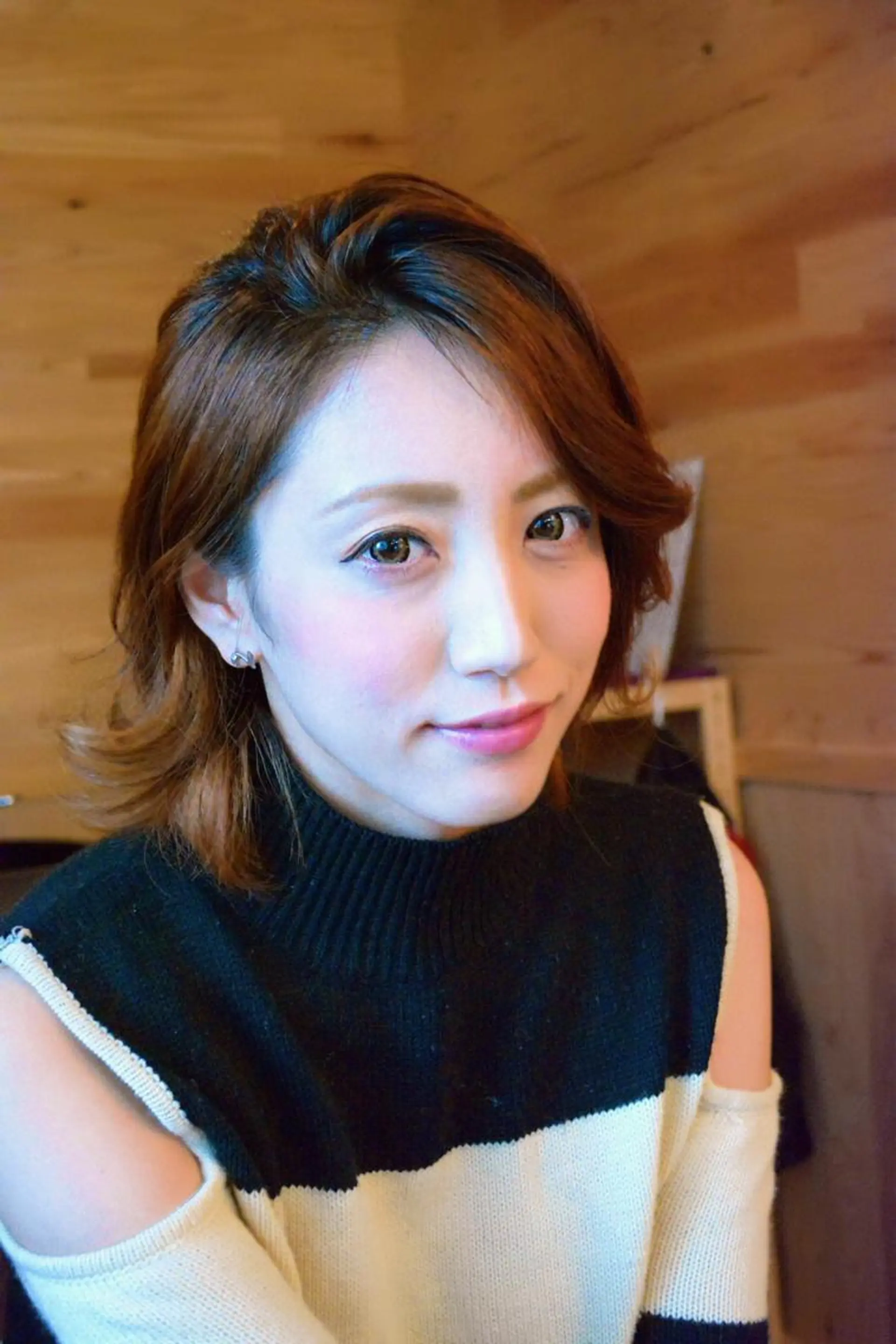 ショート ミディアム カラー パーマ ショートレイヤー アッシュ ブルーカラー レイヤーカット ショートヘア belle chambreイブカのその他イメージ