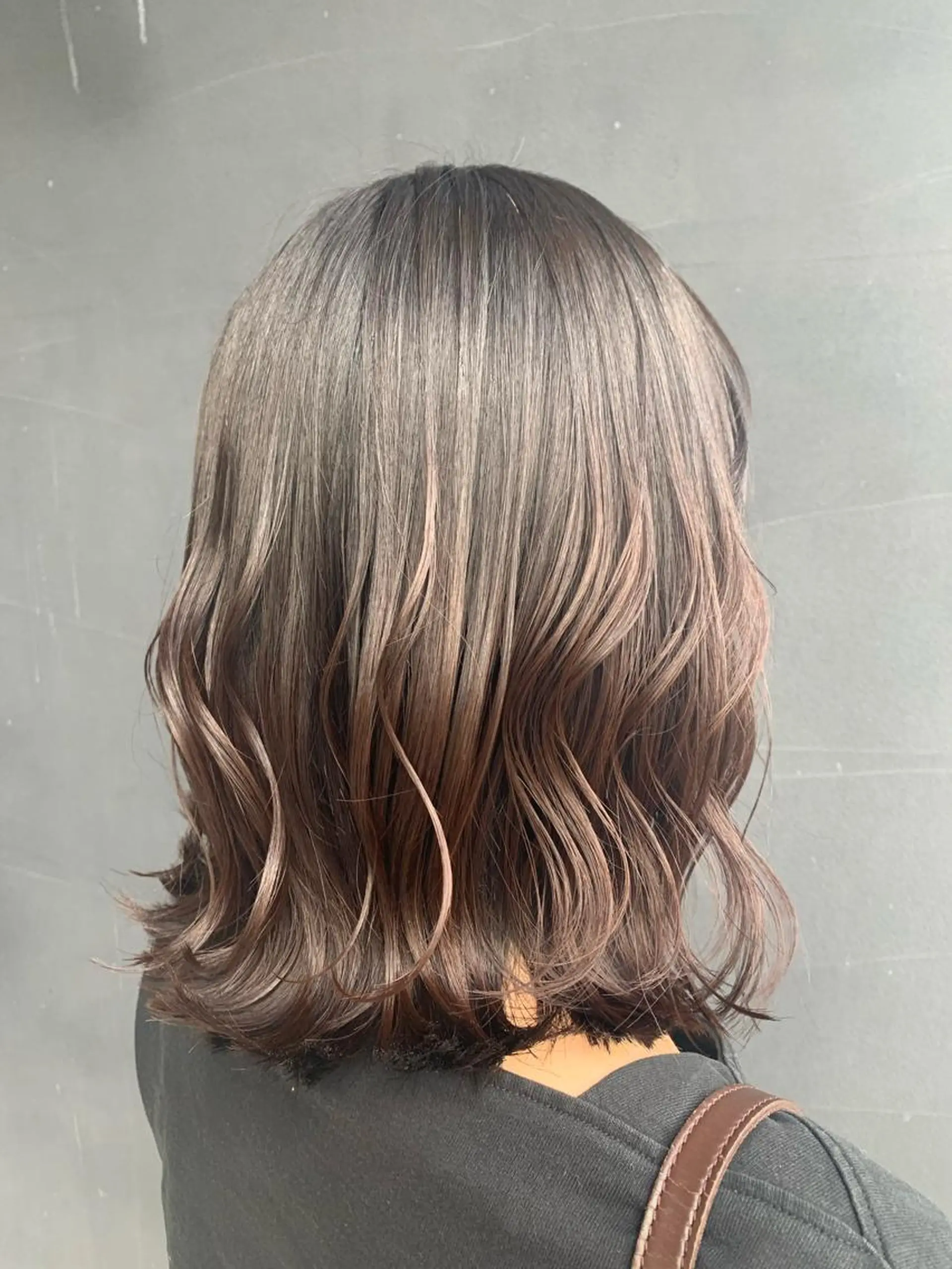 ミディアム Aya/四条烏丸/ インナーカラーのヘアスタイル