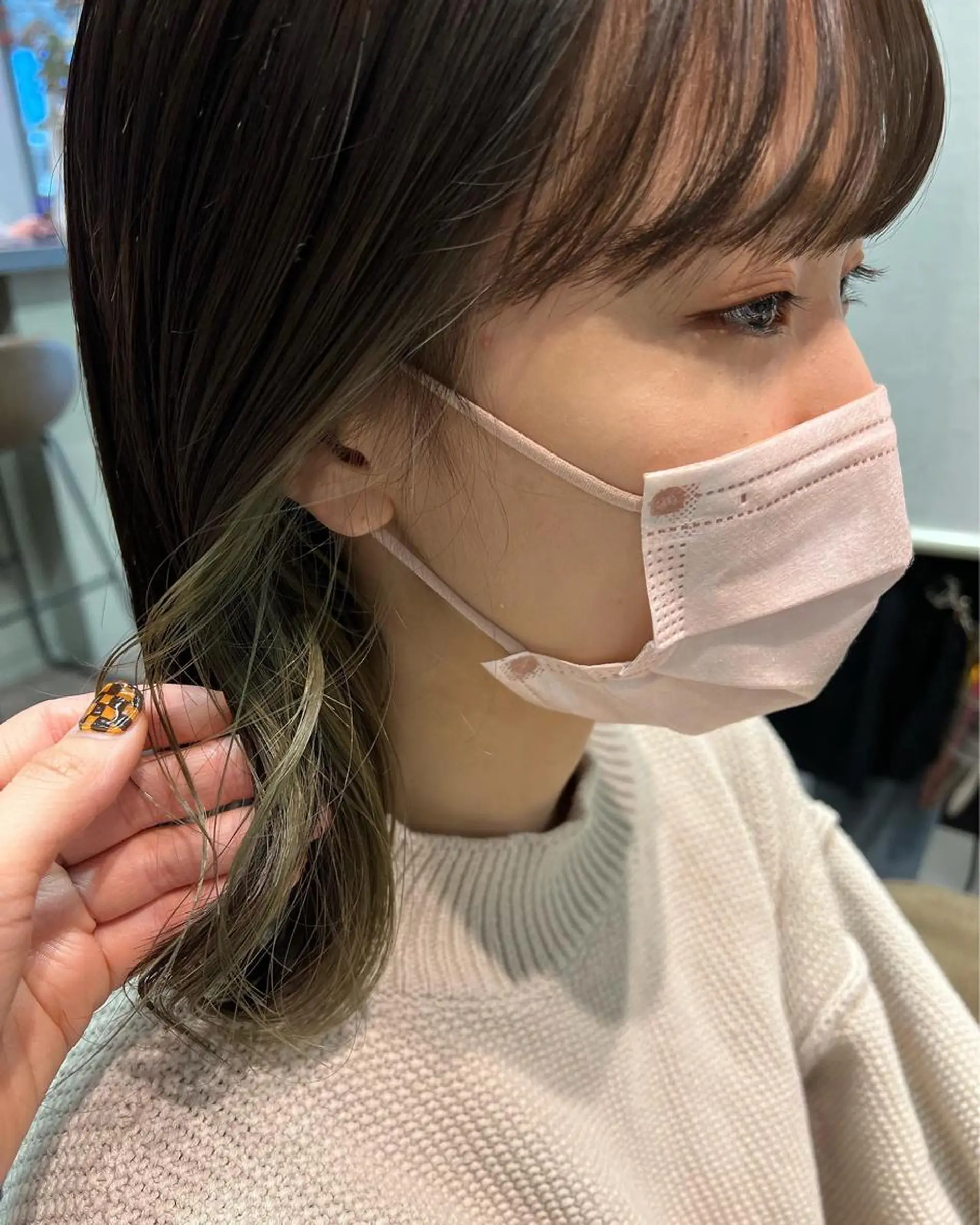 ショート カラー ヘアアレンジ 切りっぱなしボブ イヤリングカラー インナーカラー オリーブカラー ボブ SALOWIN藤沢店所属・サナ🌱 切りっぱなしボブのヘアスタイル