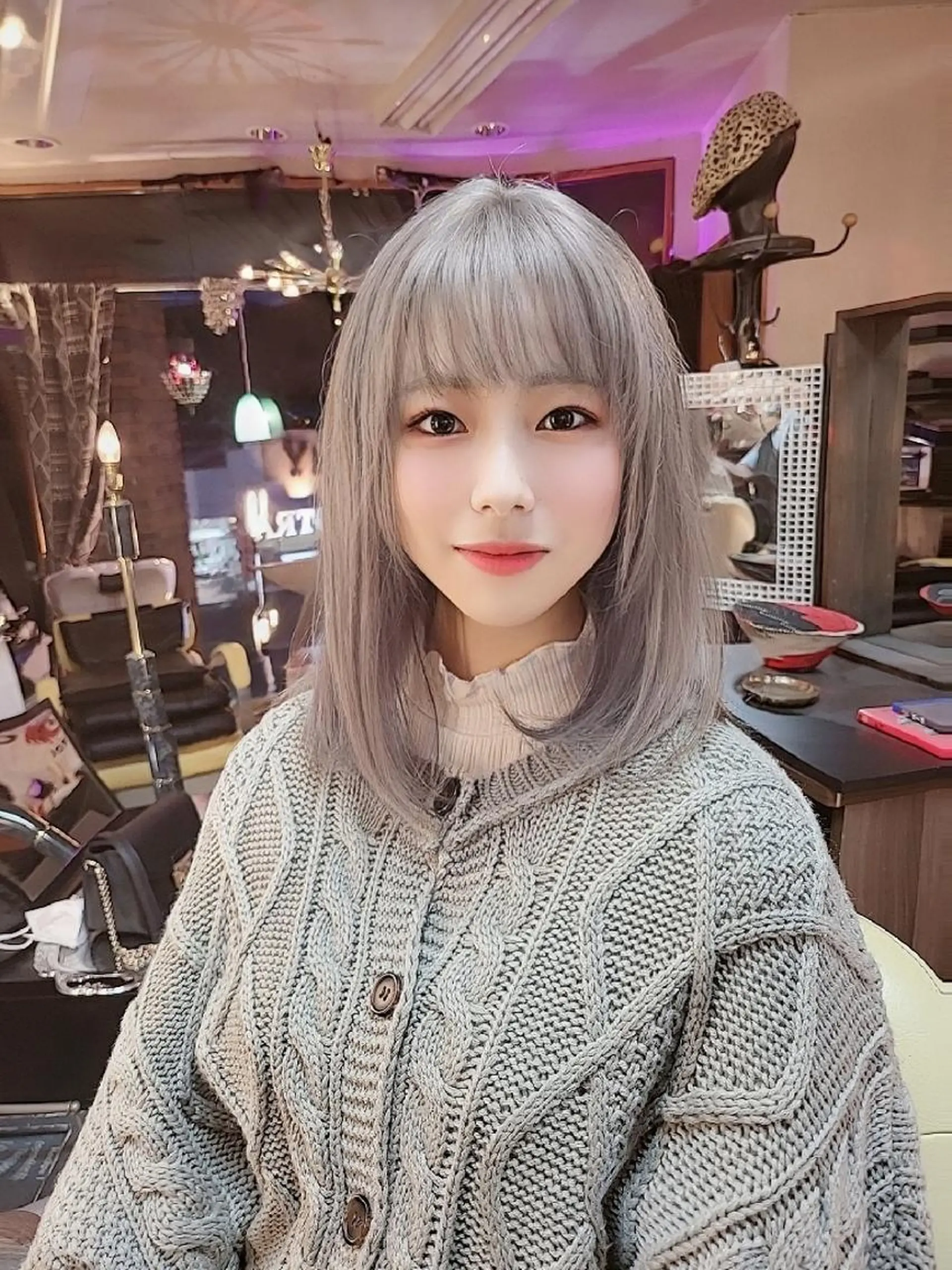 ミディアム カラー カット ヘアカラー トリートメント 再来率94％原宿足利 表参道★シニストラのヘアスタイル