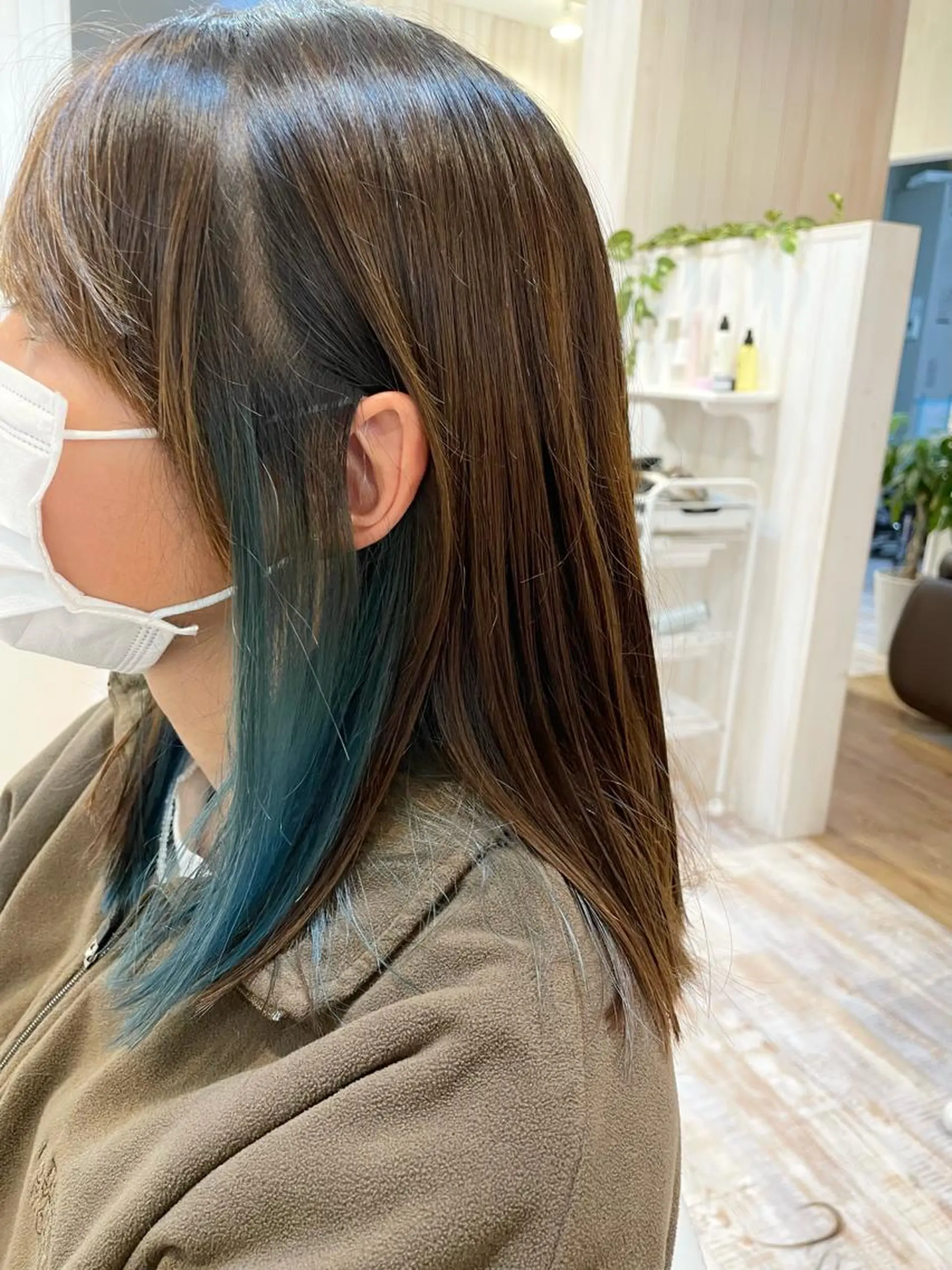 セミロング カラー ヘアカラー ☘️当日OK☘️ 鍋島直大のヘアスタイル