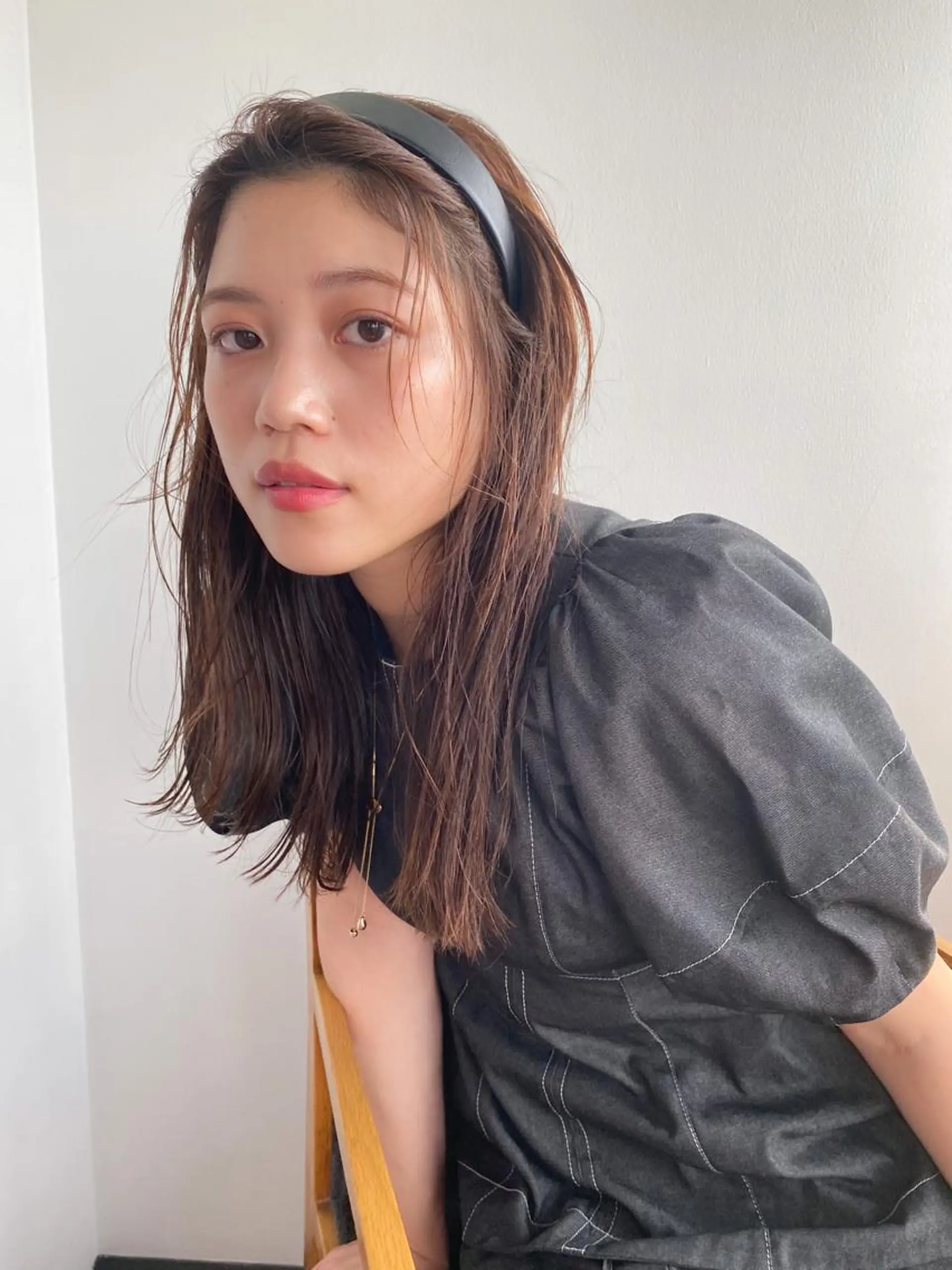 セミロング 🌼透明感艶カラー オリーブ🌼河村咲のヘアスタイル