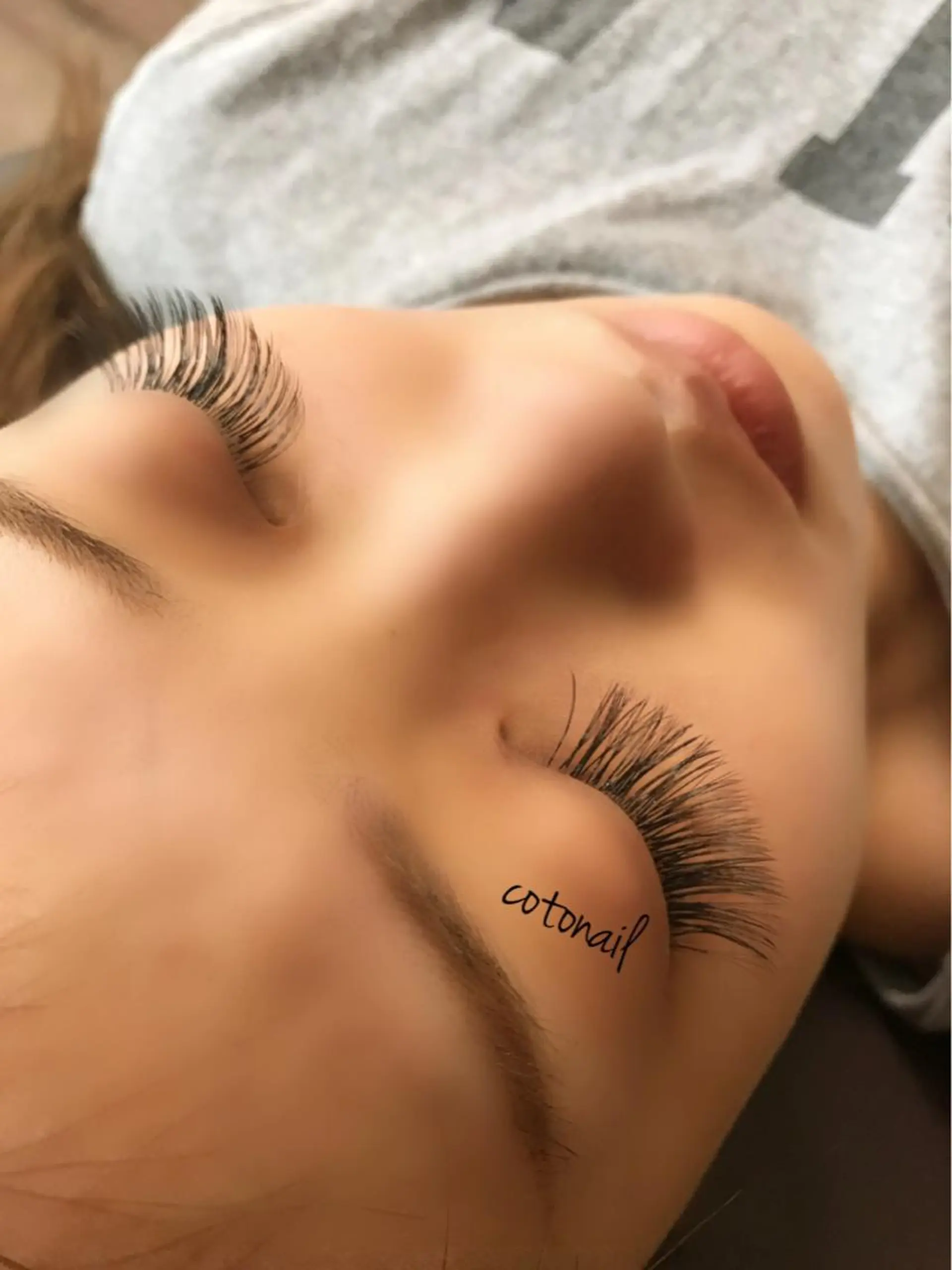 マツエク・マツパ 付け放題 ツメトマツゲ .のネイルデザイン