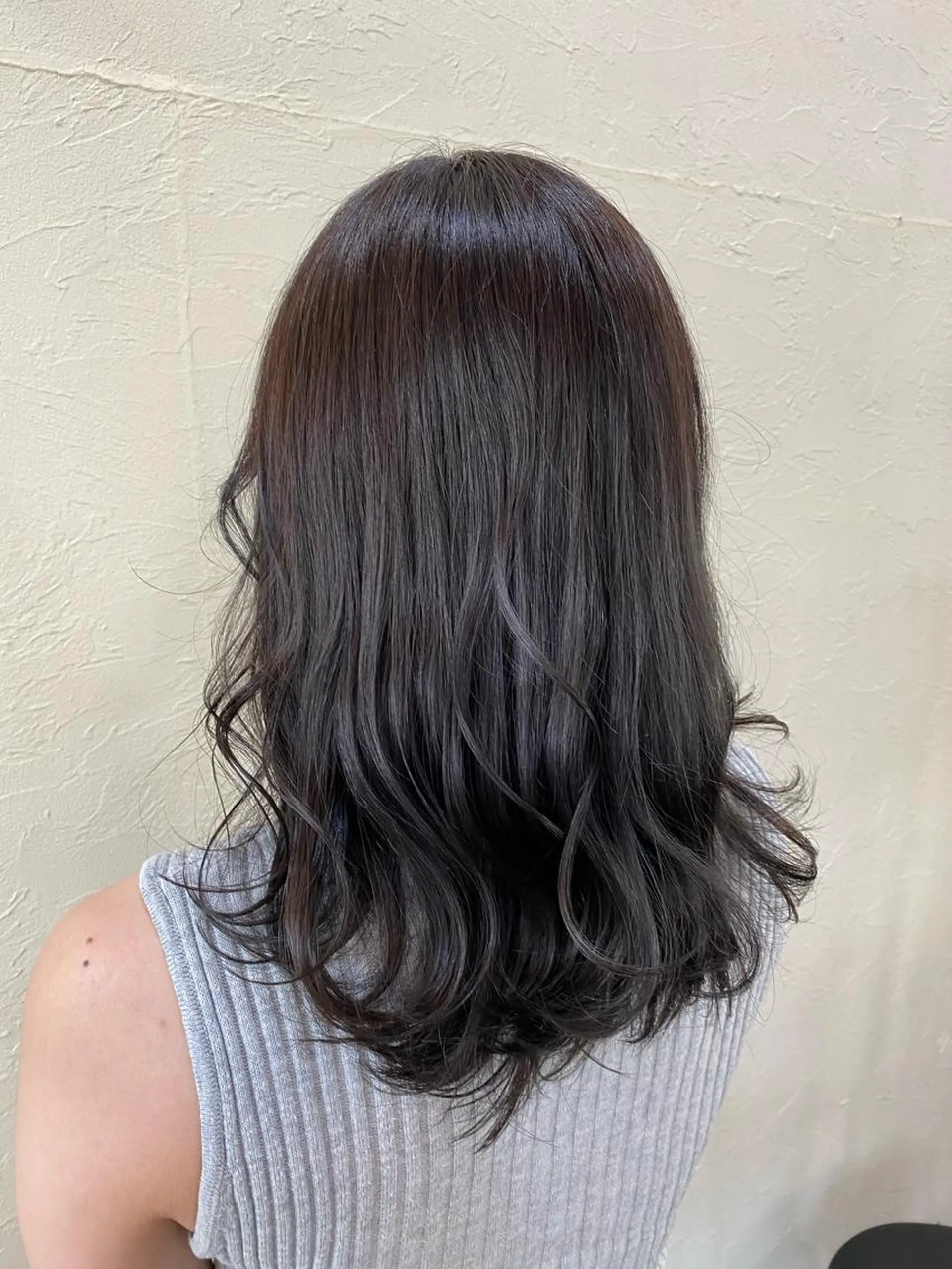 セミロング カラー グレージュ カット ヘアカラー トリートメント ENIF ヤマグチアツコのヘアスタイル