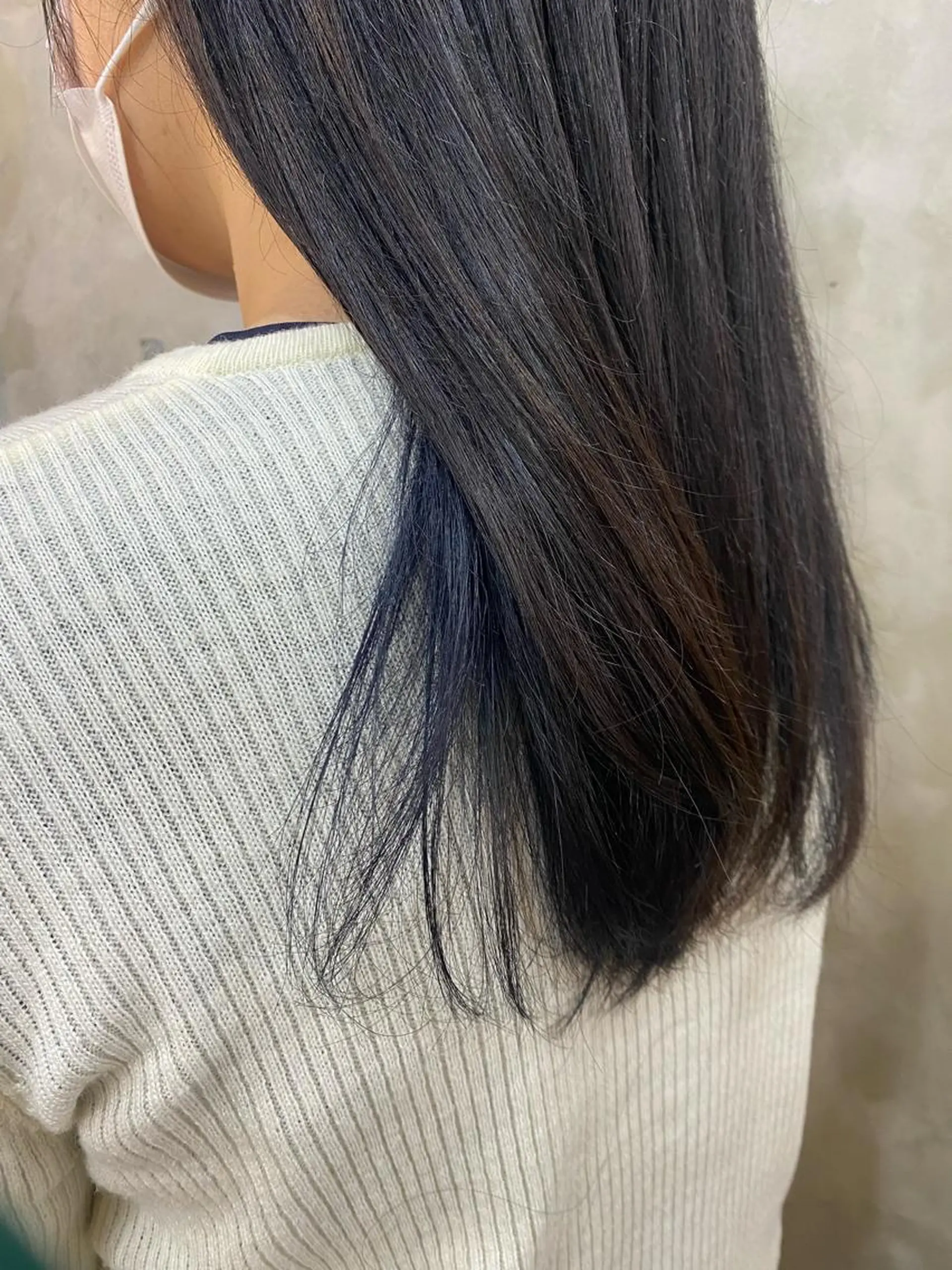 ロング カラー ヘアアレンジ 黒髪 ブリーチ ブルーカラー ブルーブラック インナーカラー 志賀 あずみのヘアスタイル