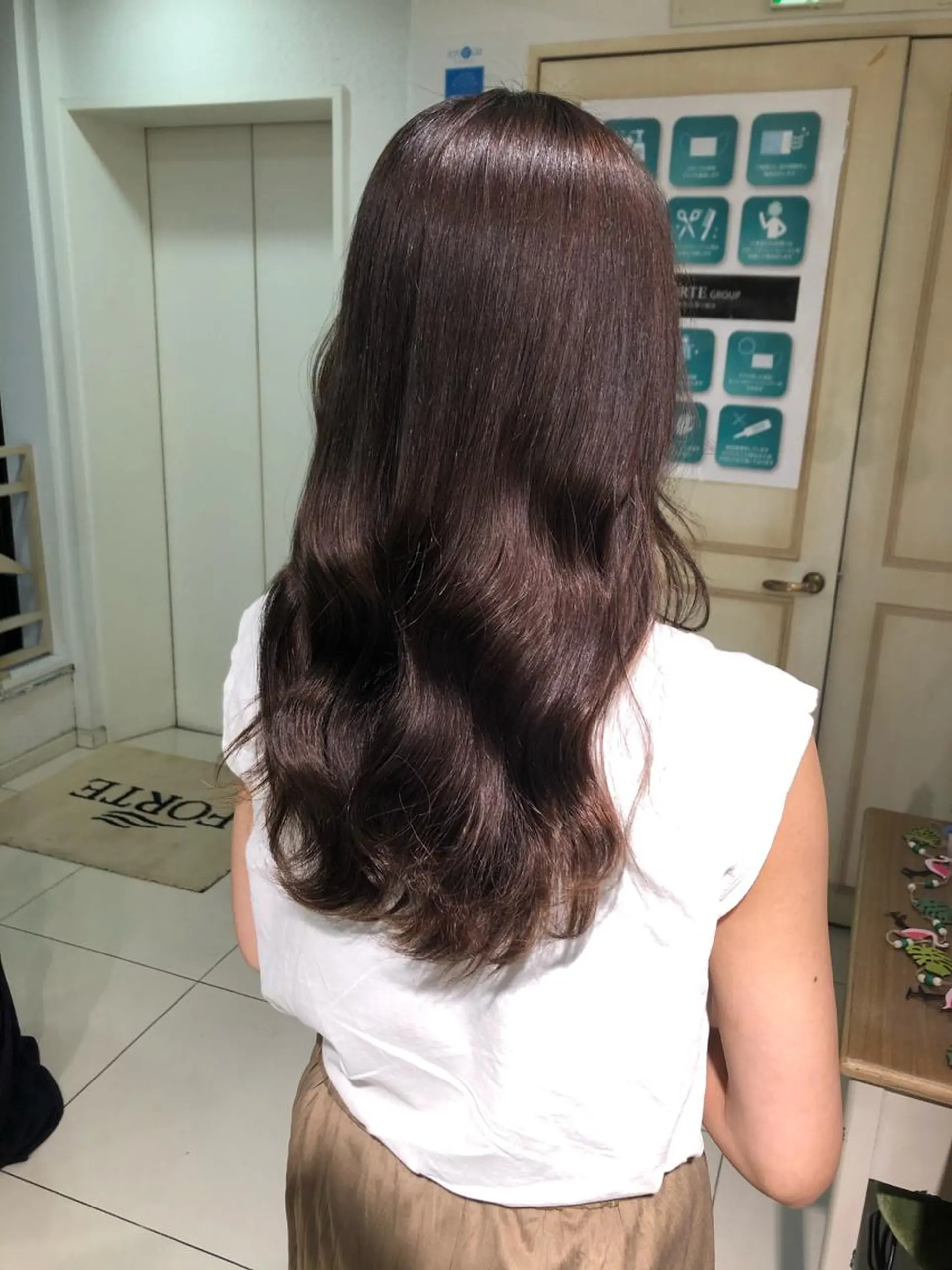 ロング カラー ヘアセット 🇰🇷韓国風艶髪✨ 髪質改善 倉岡しおんのヘアスタイル