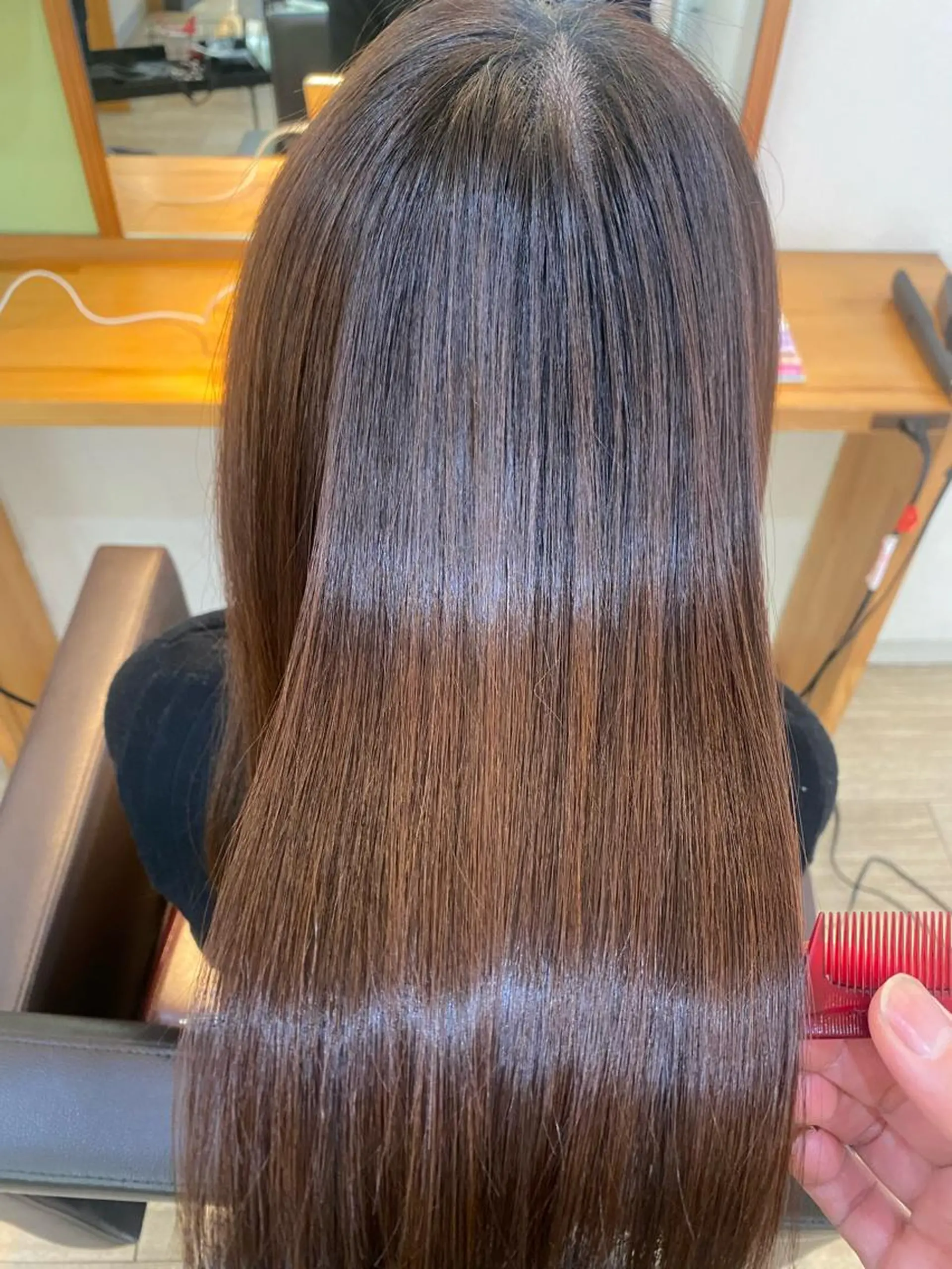セミロング カラー 和歌山髪質改善 那須優太のヘアスタイル