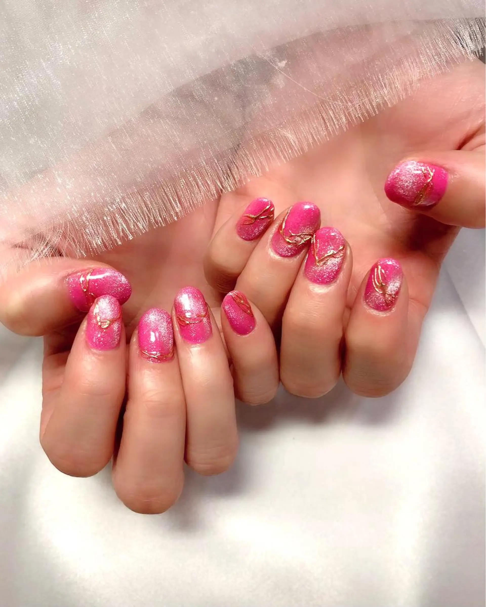 ネイル マグネットネイル ミラーネイル ピンク 梅津 郁美のネイルデザイン