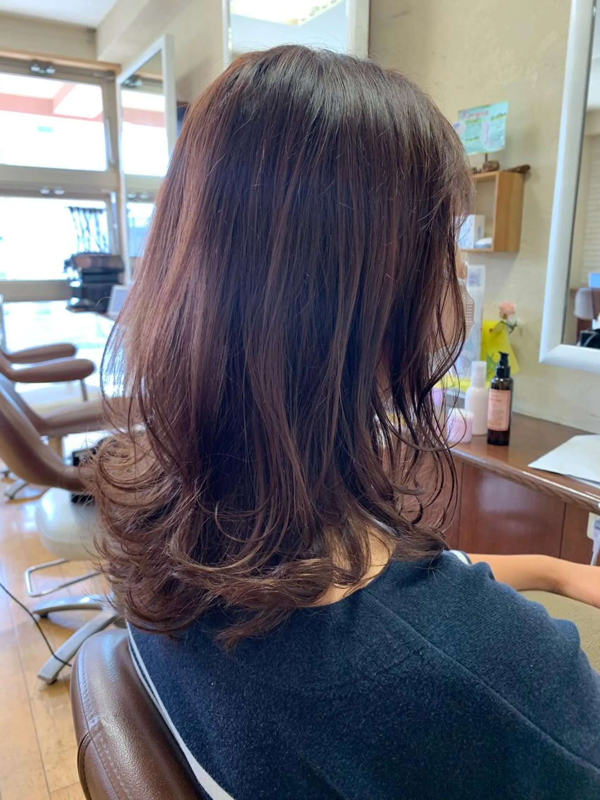 ミディアム カラー ブラウンカラー ラベンダーカラー ラベンダーブラウン レイヤーカット カット ヘアカラー トリートメント ショート/似合わせ レイヤー/福岡聖容のヘアスタイル