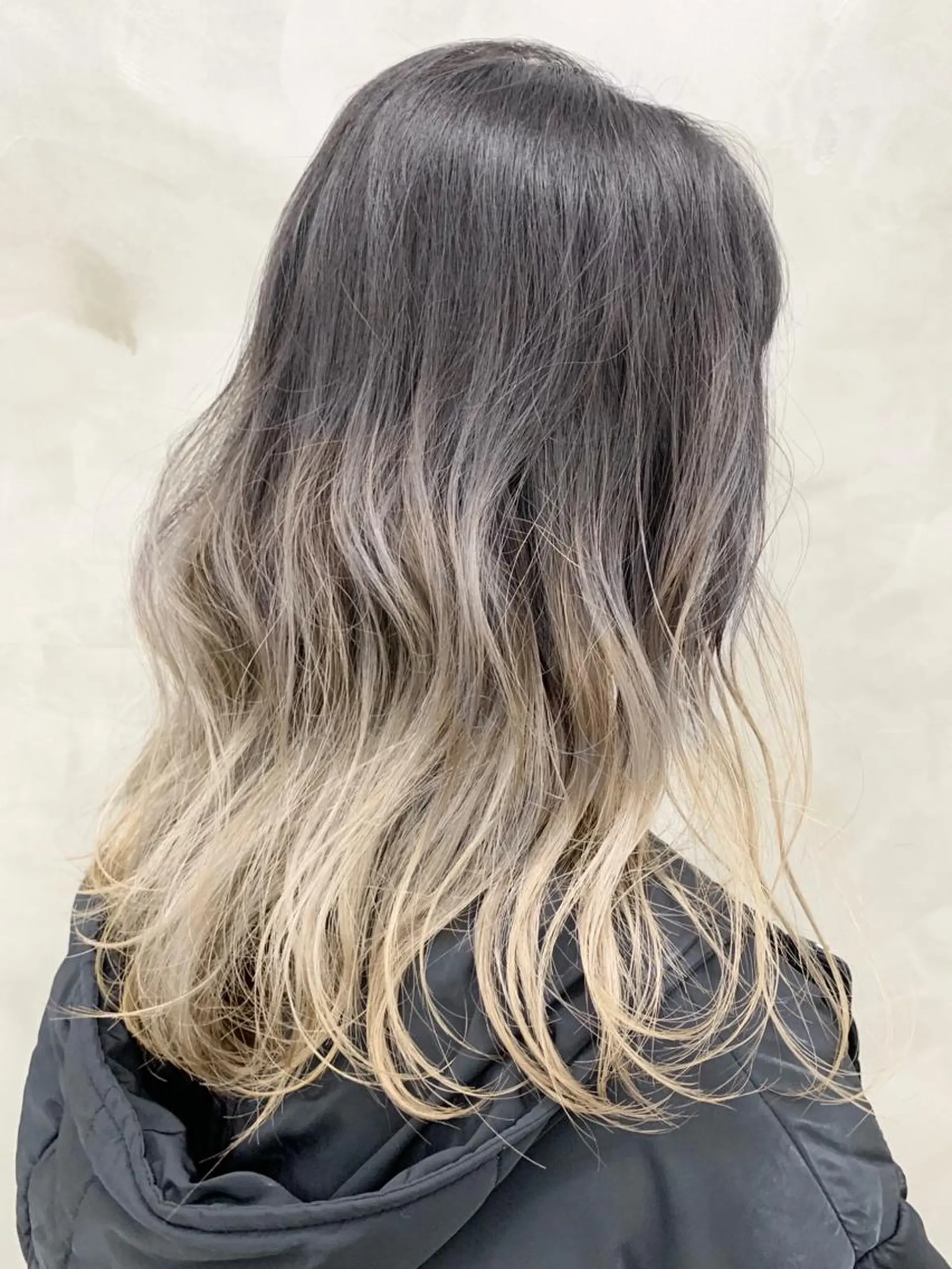 カラー ブリーチ グラデーションカラー ヘッドスパ (女性限定)🍋モエのヘアスタイル