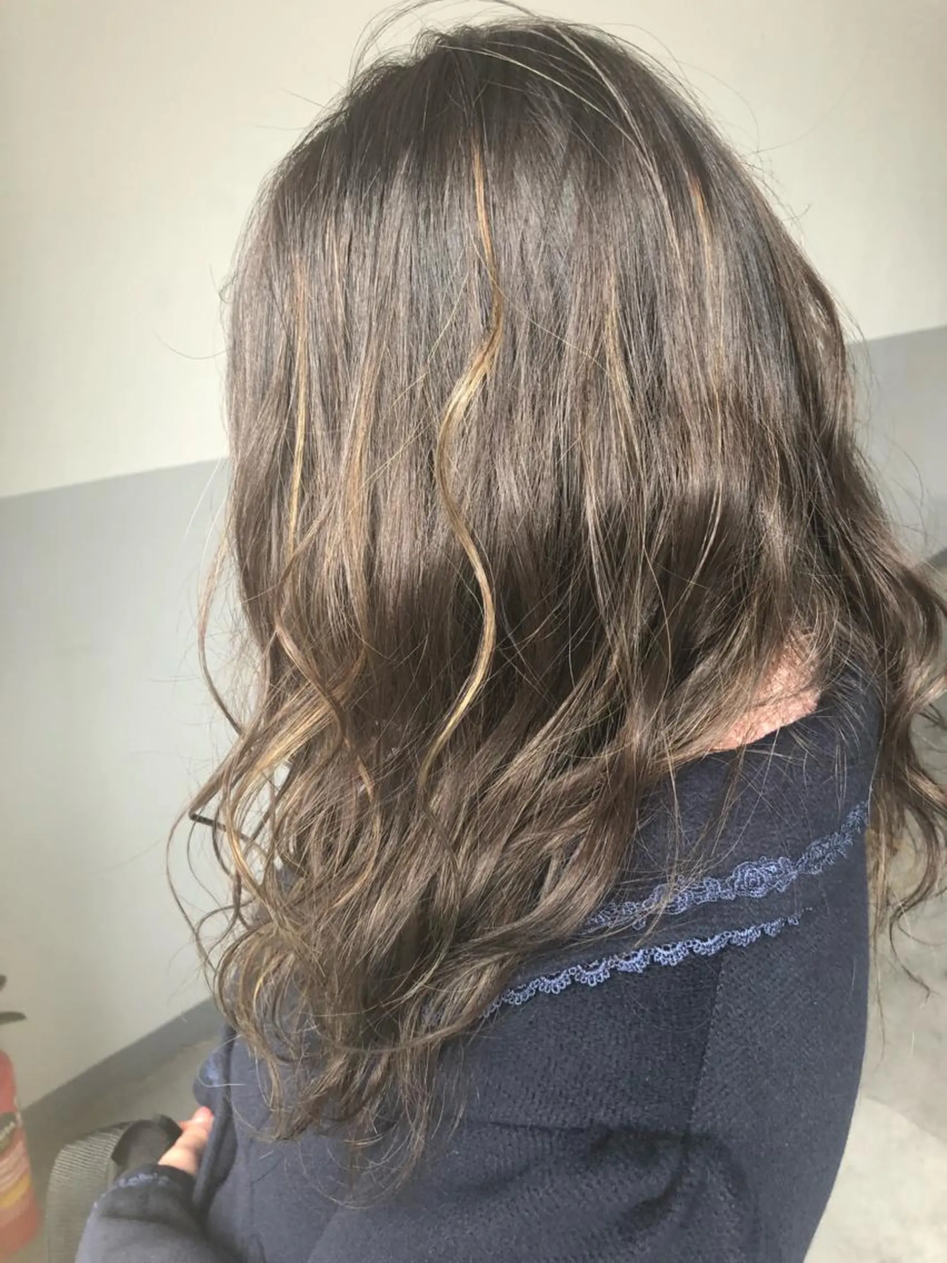 セミロング カラー 髪質改善 中川　翔のヘアスタイル
