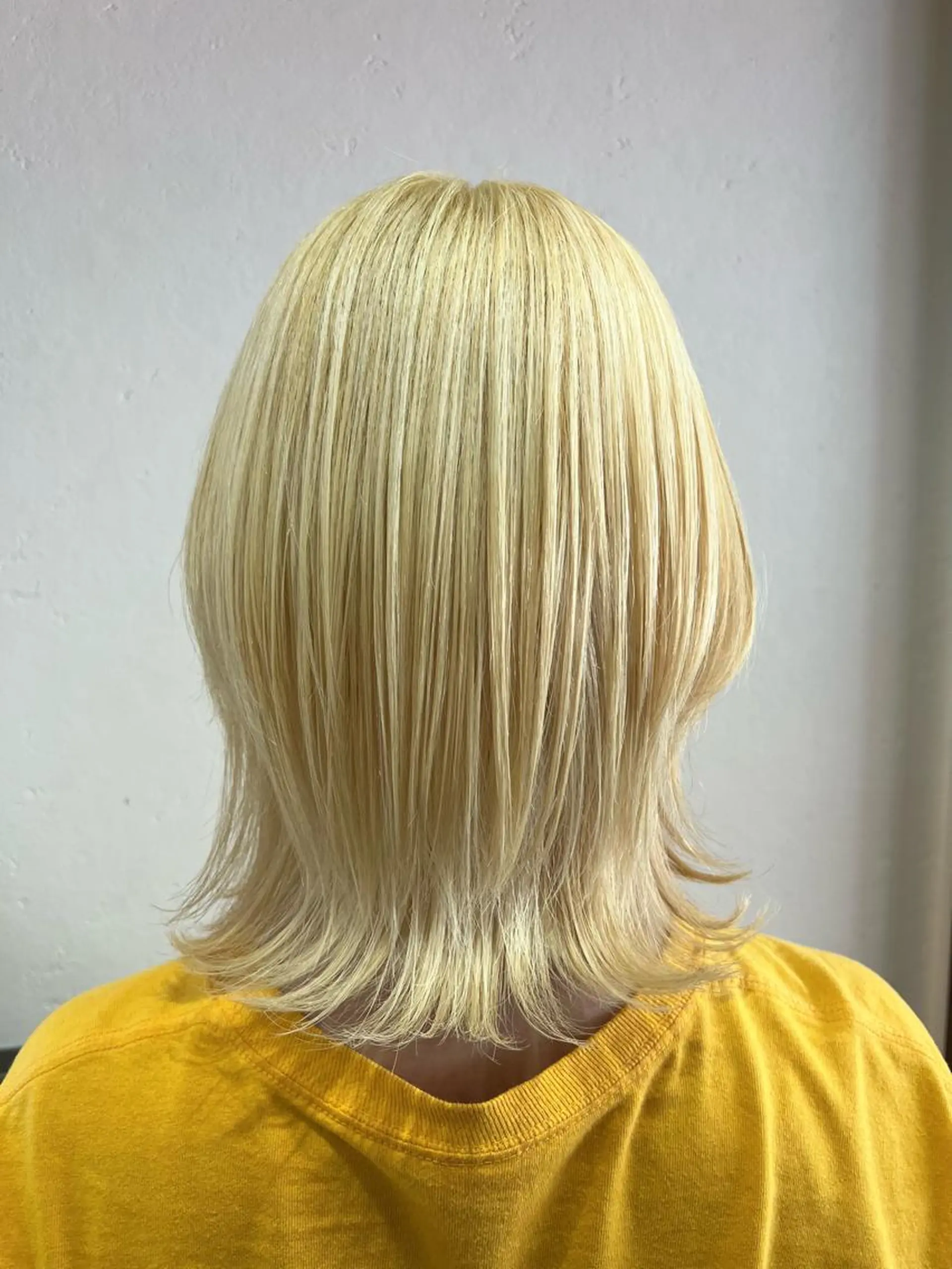 ミディアム カラー 蓮見  友里のヘアスタイル