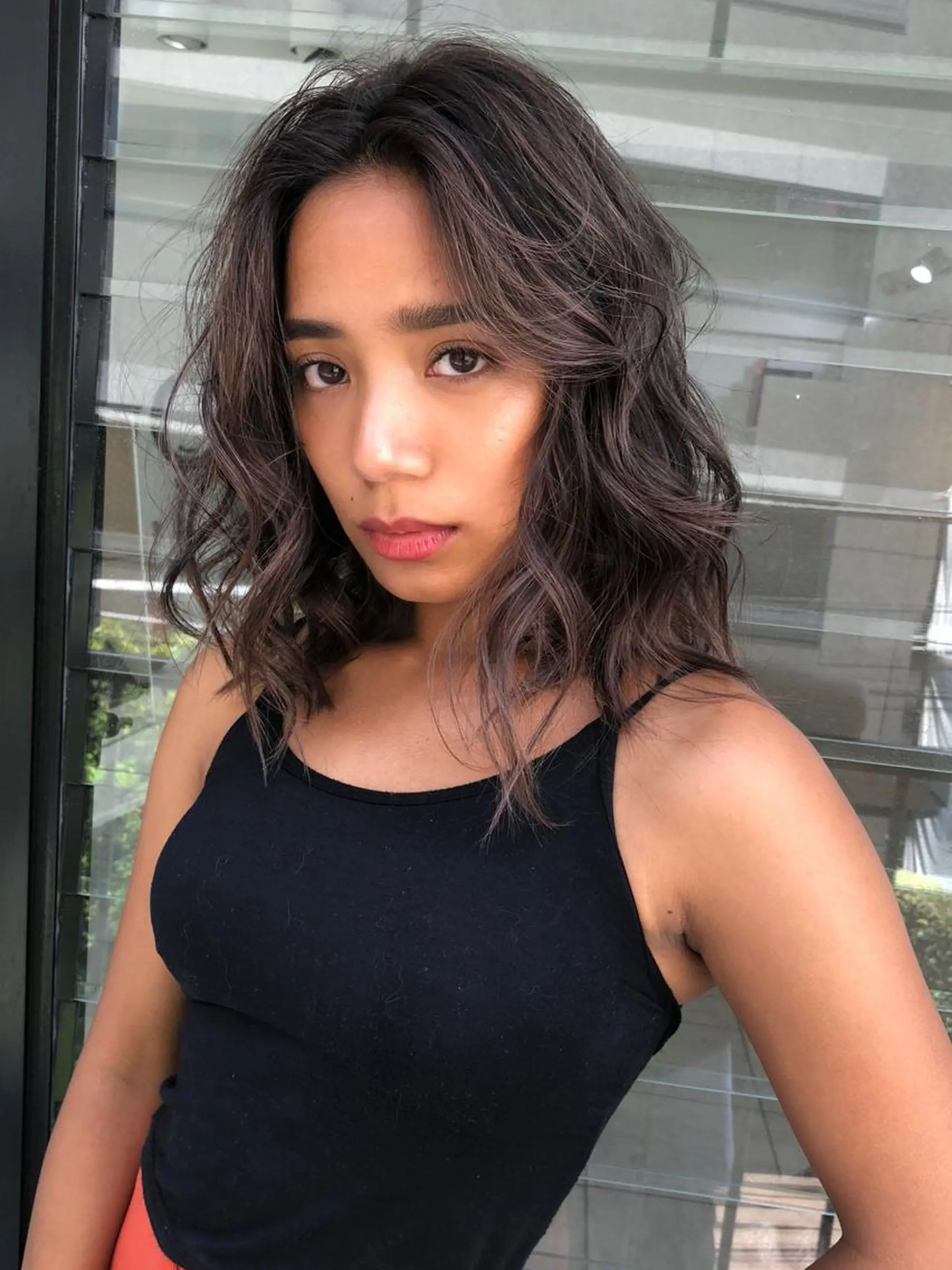 ミディアム カラー カット ヘアカラー トリートメント レイヤーカット BLend 渋谷のヘアスタイル