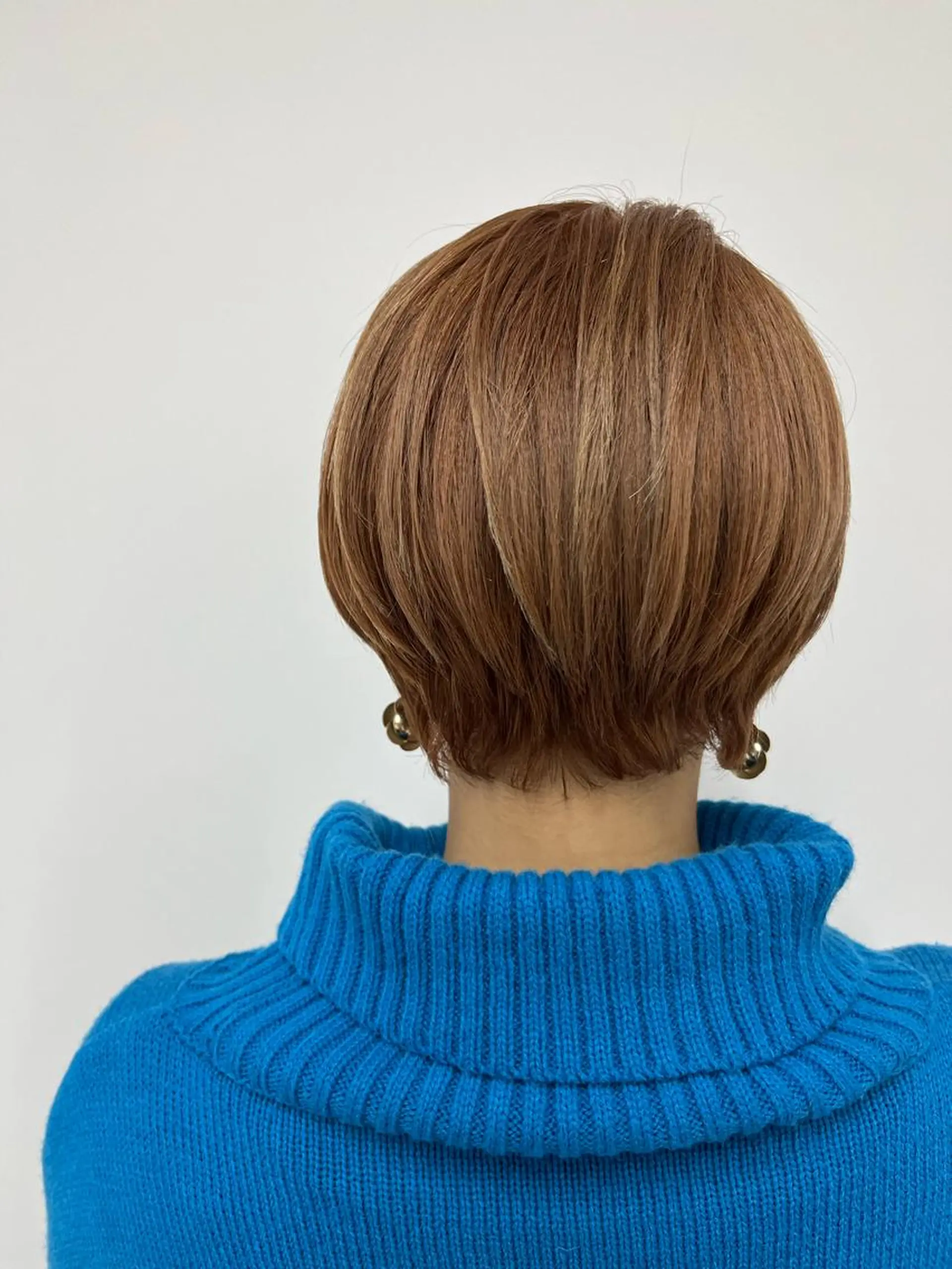 ショート カラー カット ヘアカラー トリートメント ⭐️当日OK⭐️ 岩田峻のヘアスタイル