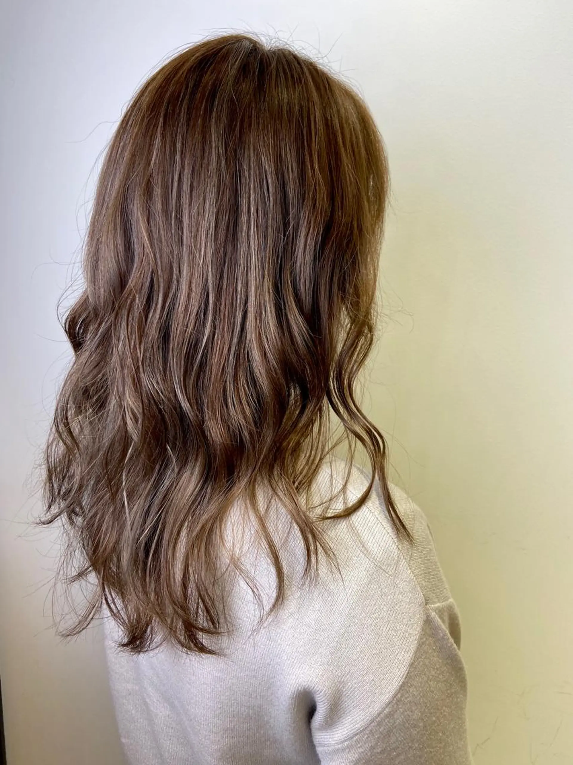 セミロング カラー カット トリートメント 🐺ウルフ/レイヤー 似合わせ‎🤍沙羅のヘアスタイル