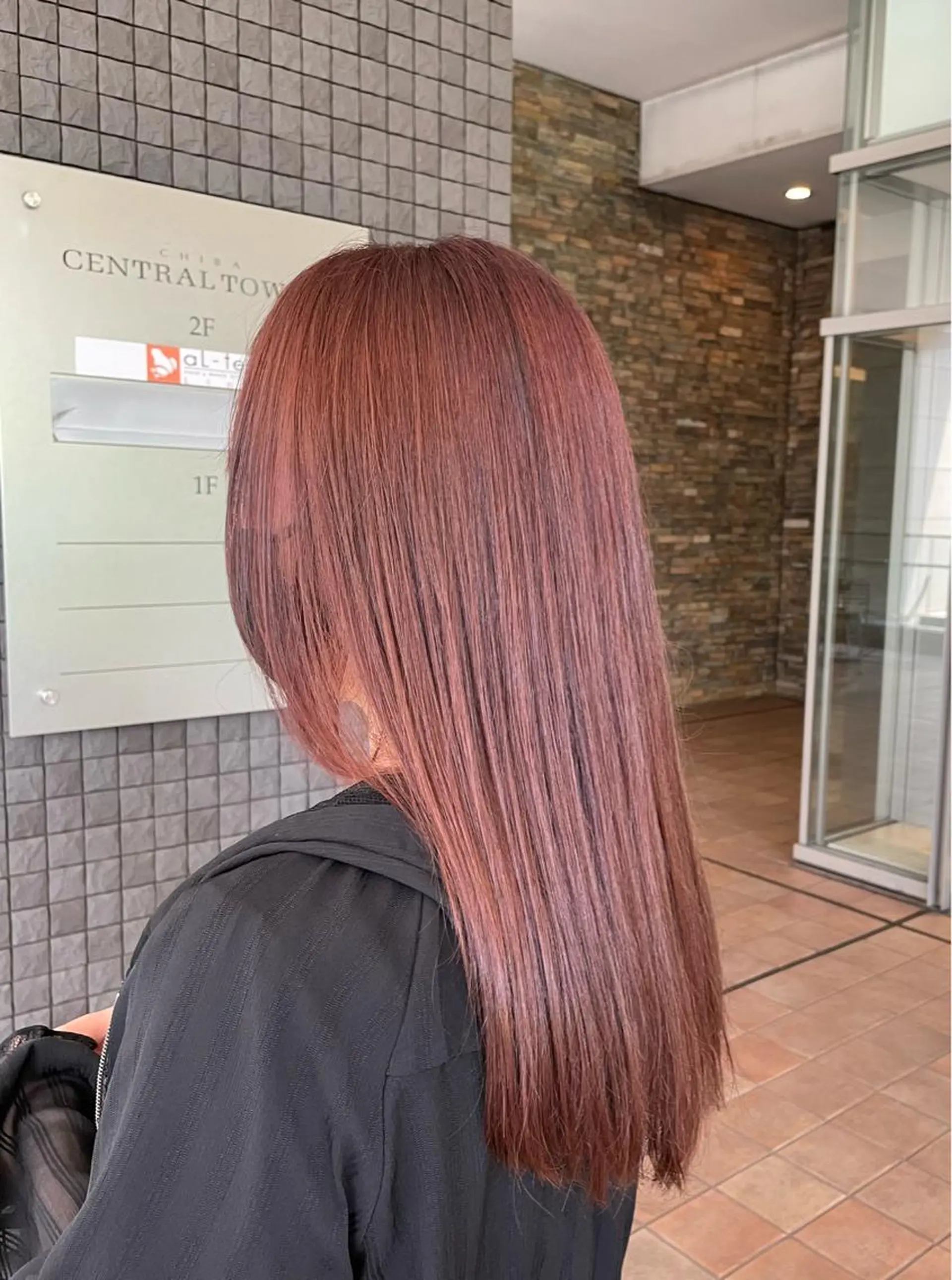 ロング 千葉 香奈のヘアスタイル