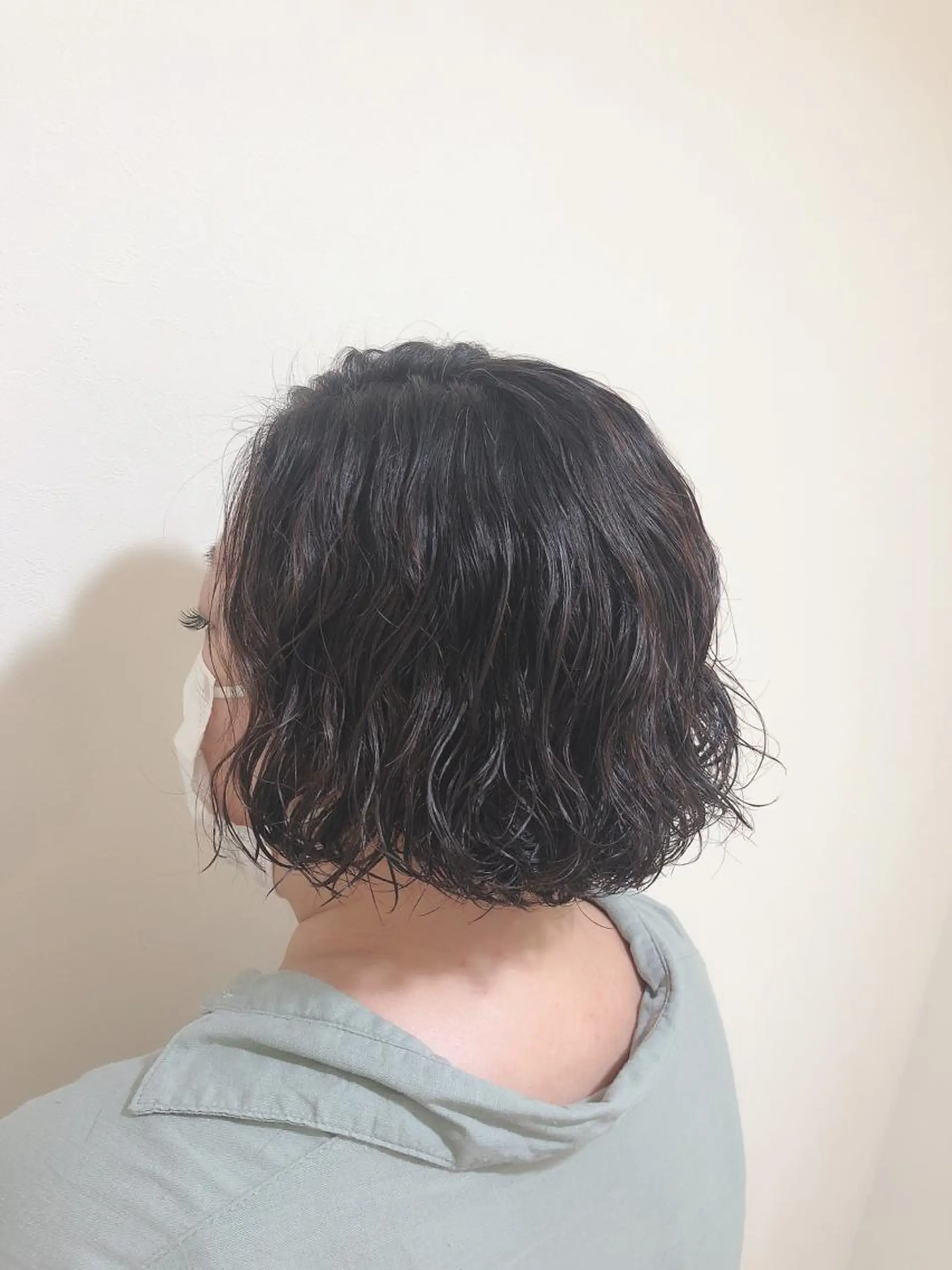 ショート パーマ 梅木 潤【韓国ヘア/ 艶髪/透明感カラー】のヘアスタイル