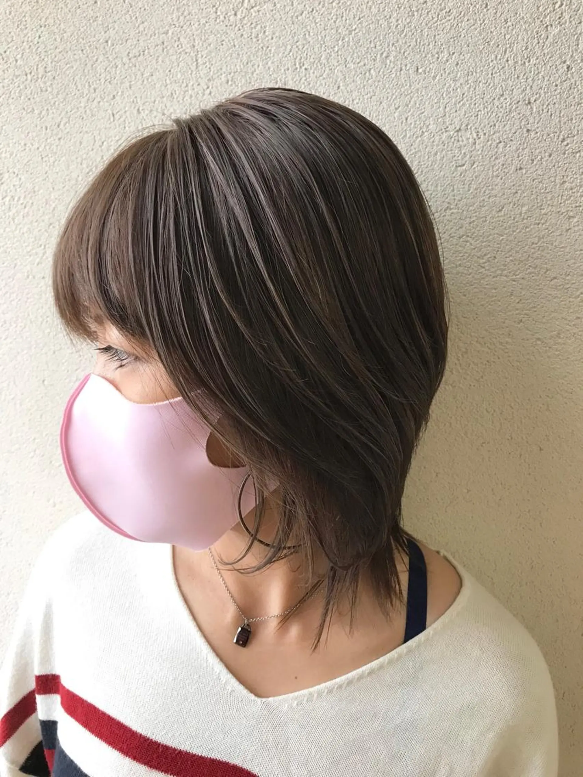 ミディアム カラー アッシュ ハイライトカラー ラベンダーカラー ラベンダーアッシュ ハイライト 沢田 瞳のヘアスタイル