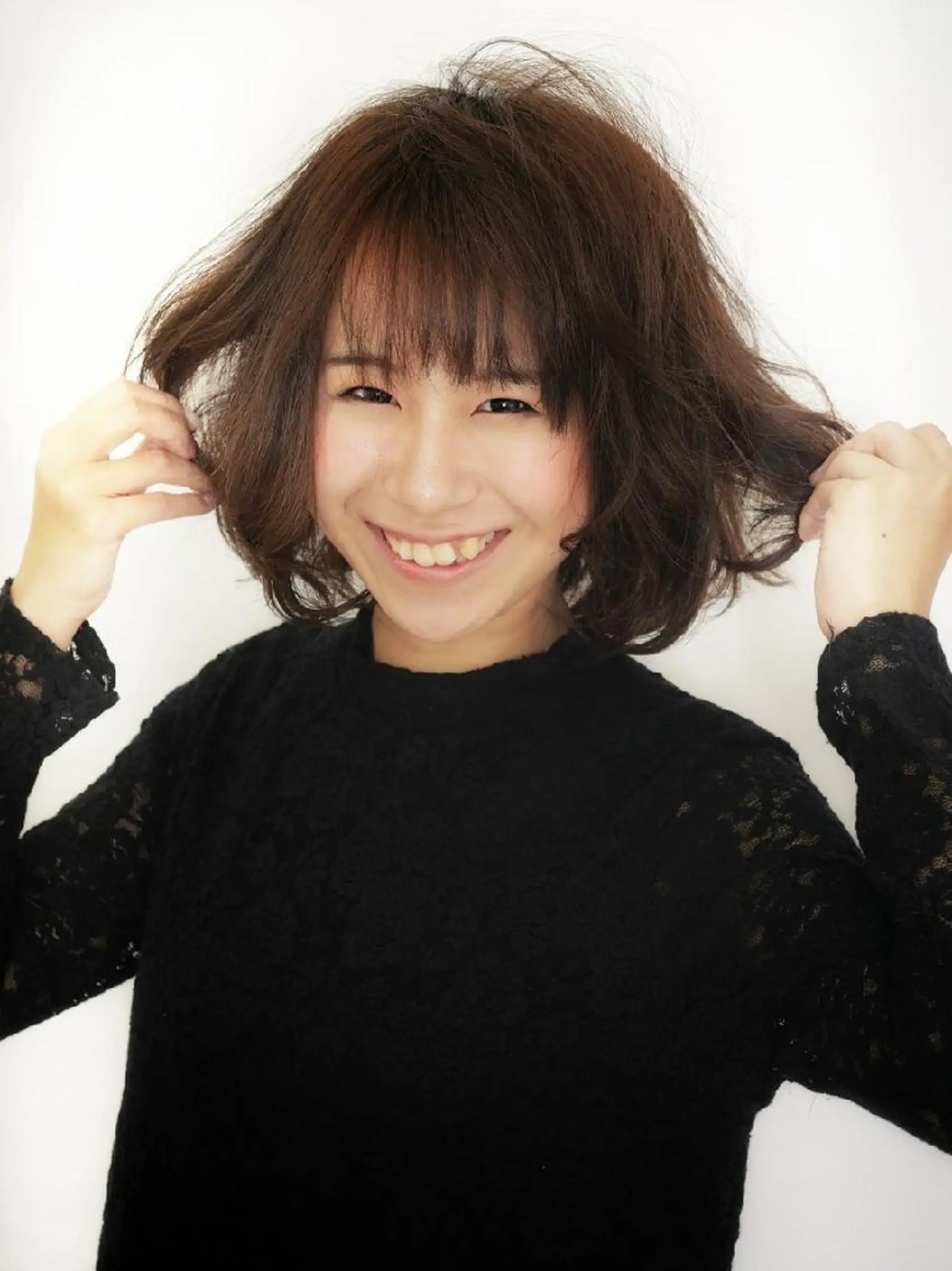 ミディアム 大人の艶髪✂️ 矢崎美紀のヘアスタイル