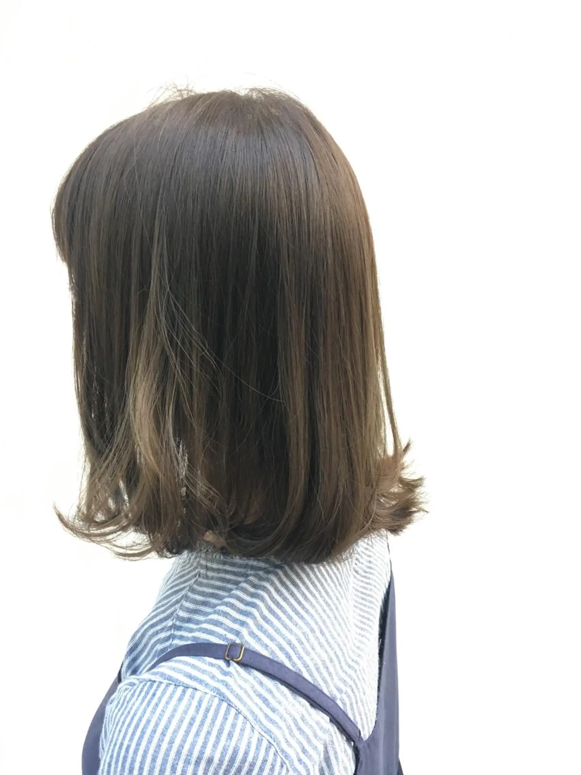 ミディアム カラー Lagom なかだのヘアスタイル