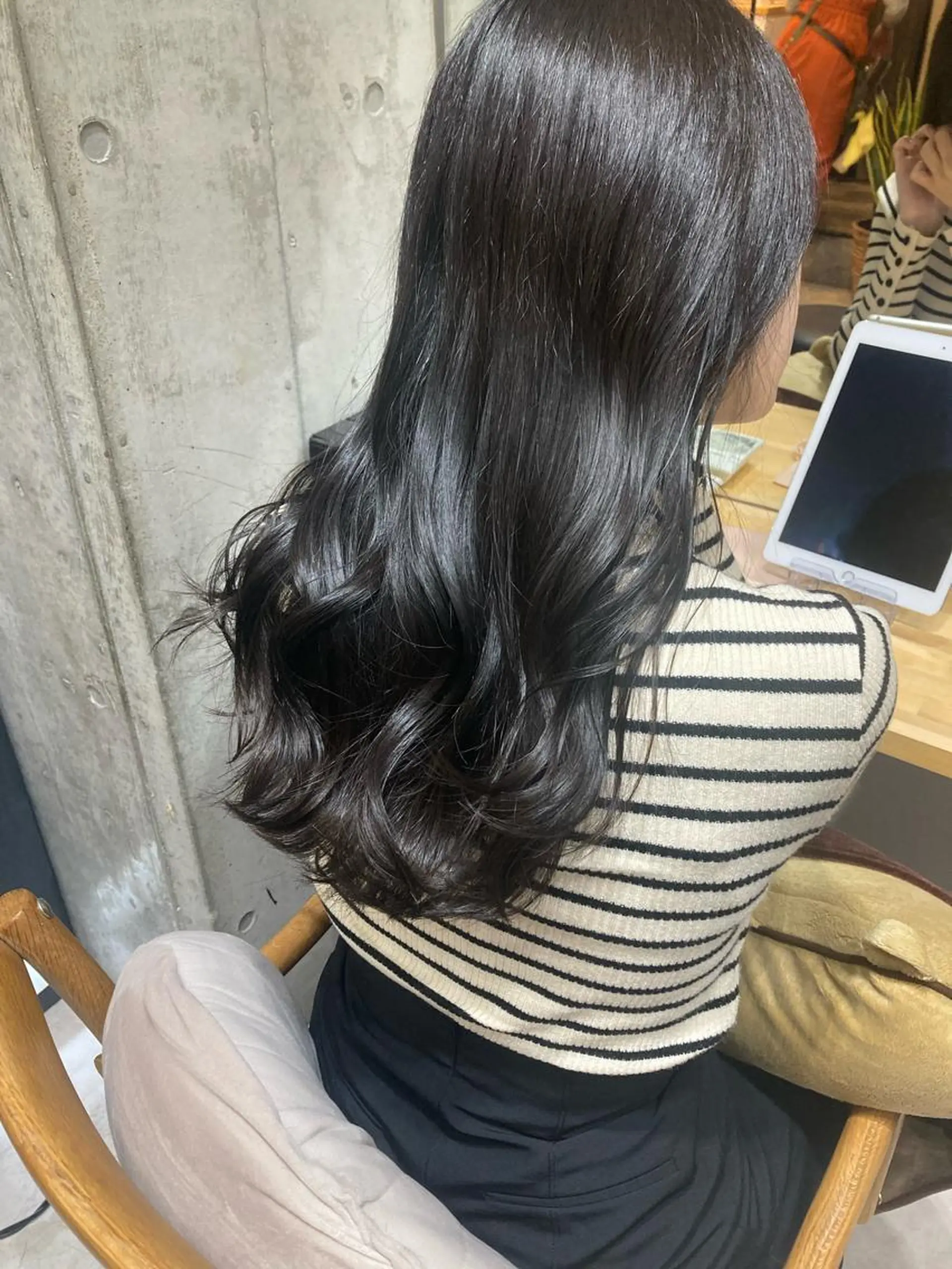 ロング ✨色持ちの良い艶 カラー✨蟹江真世のヘアスタイル