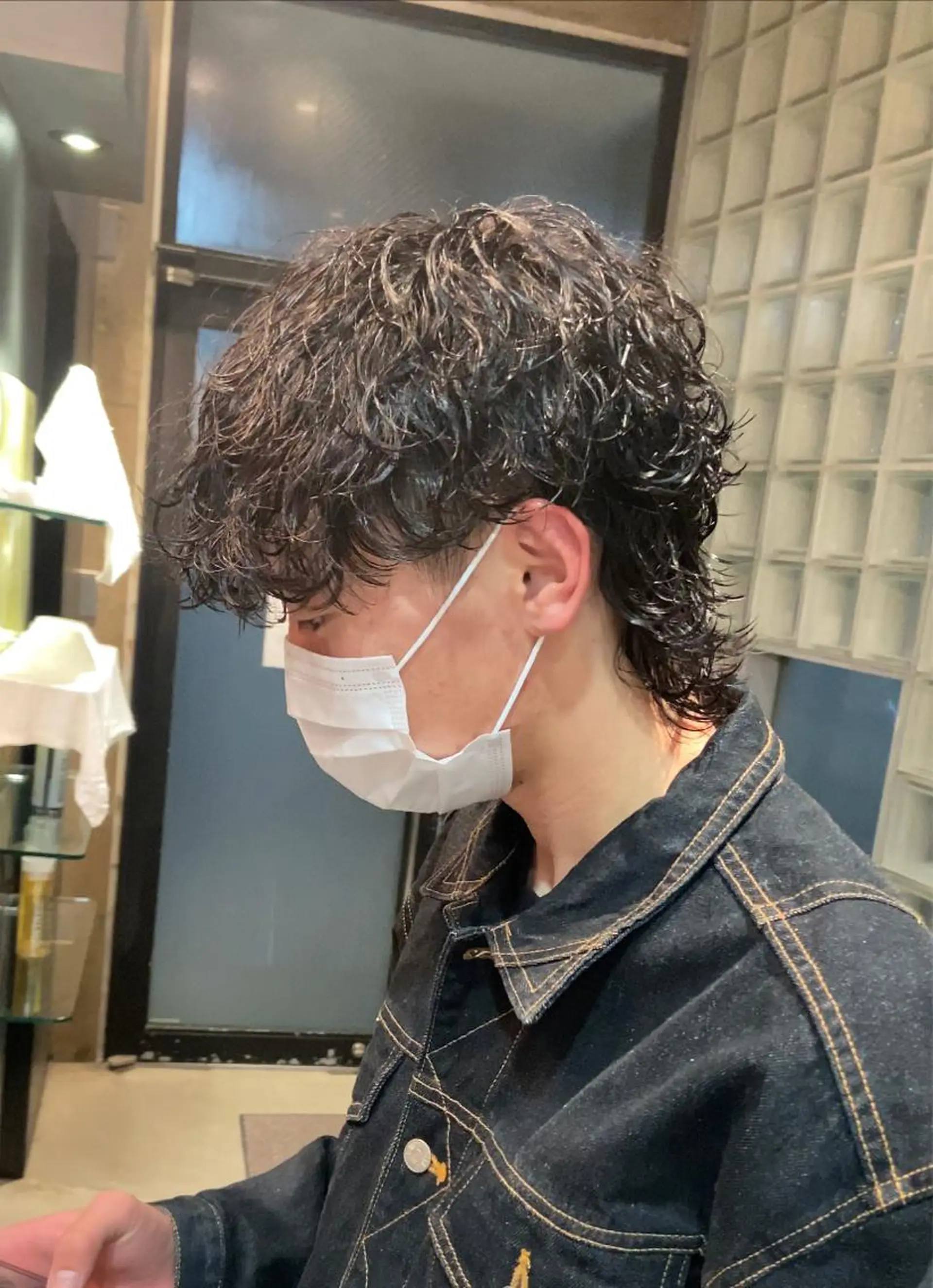 ミディアム パーマ ミディアムパーマ ウルフカット スパイラルパーマ 🌀パーマ特化 美容師🌀/しゅんのヘアスタイル