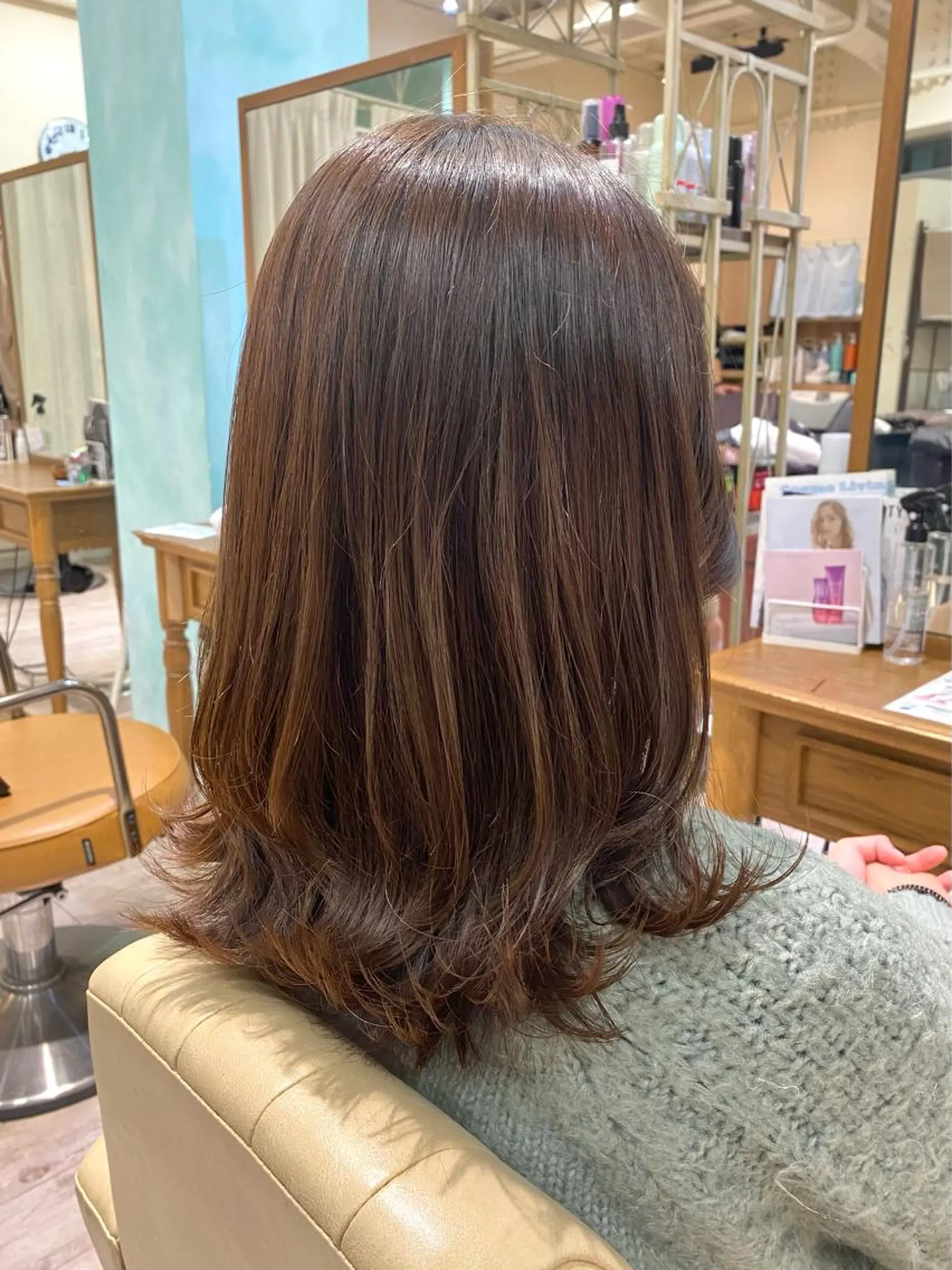 セミロング レイヤーカット 後藤 瀬奈のヘアスタイル