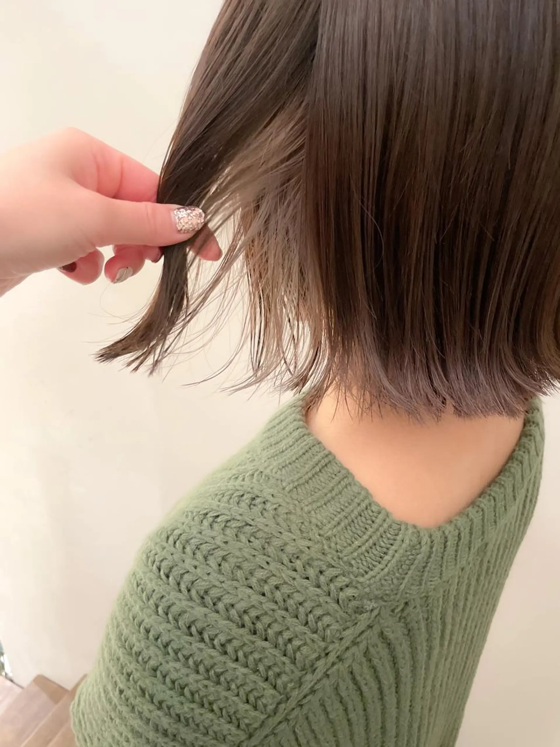 ミディアム カラー 切りっぱなしボブ グレージュ インナーカラー ボブ 外ハネヘア ヘアカラー ✨カラー支持No.1 🧸ワキ カナコ🧸のヘアスタイル