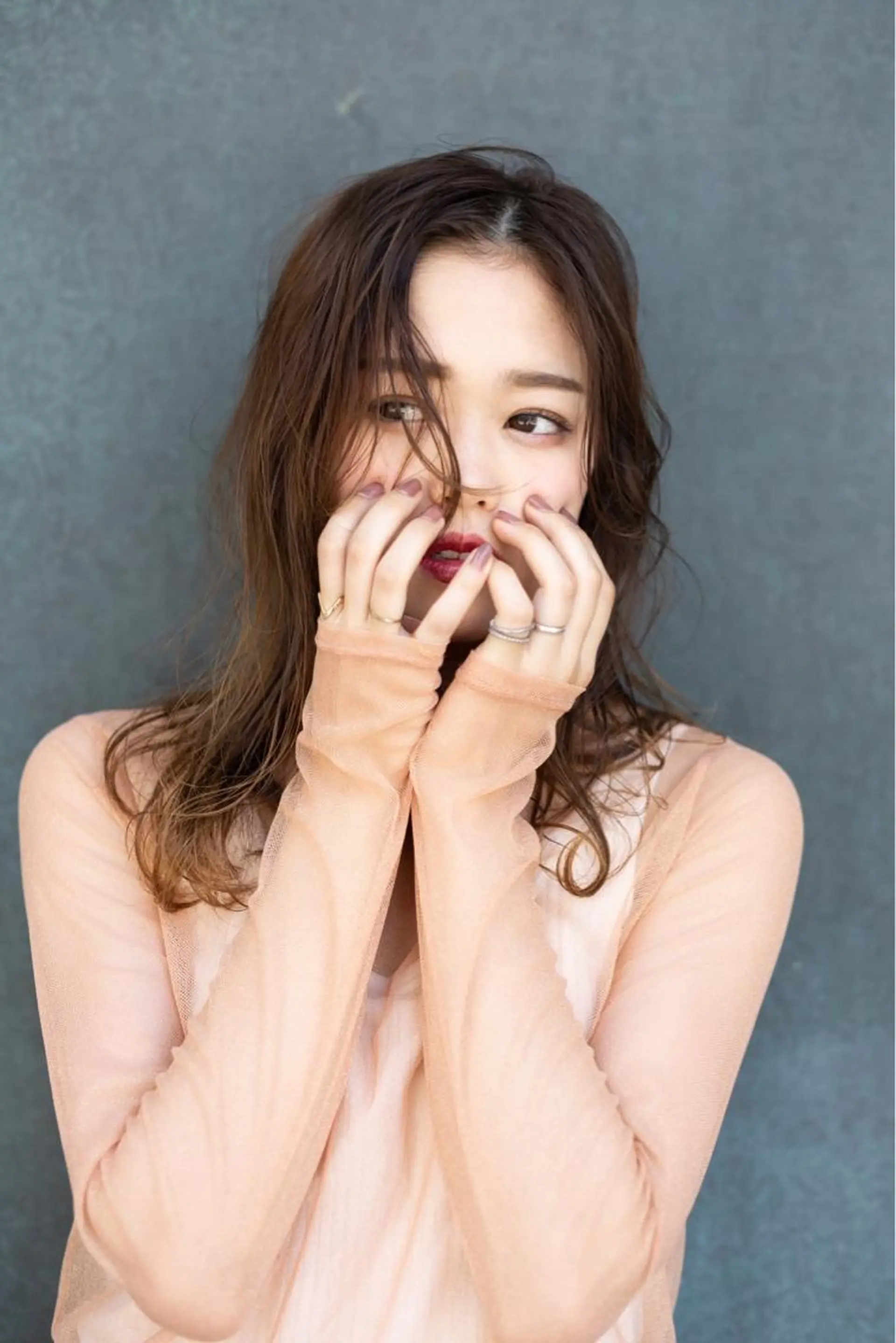 セミロング カラー ツジガキ ユウスケのヘアスタイル