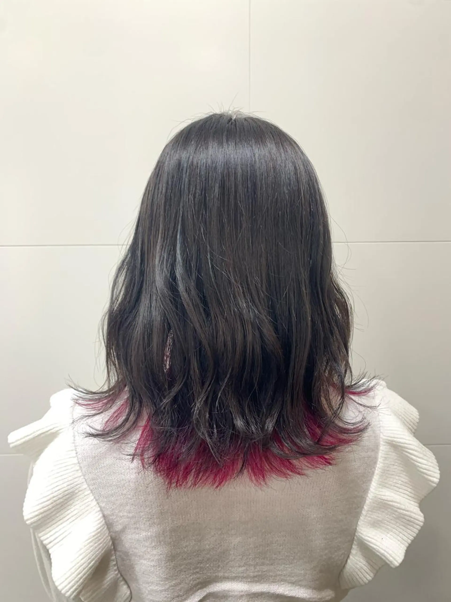 セミロング カラー ヘアカラー 山下恋佳/矢場町/ ブリーチ/ショートのヘアスタイル