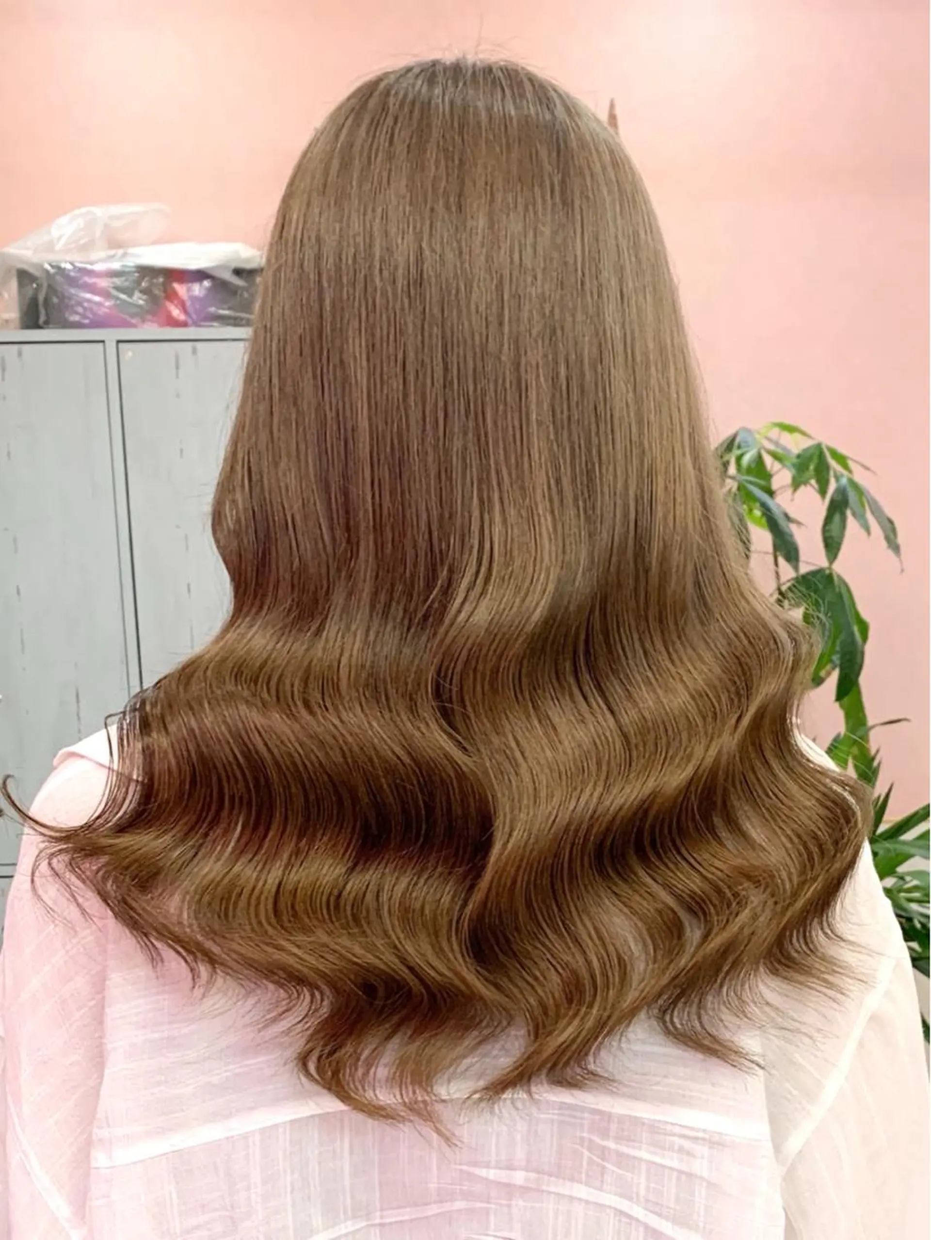 ロング アッシュ アッシュグレー アッシュグレージュ ミストバング ピンクブラウン ヘアカラー トリートメント ハイトーン髪質改善 🎀🐰堀川智史🎀のヘアスタイル