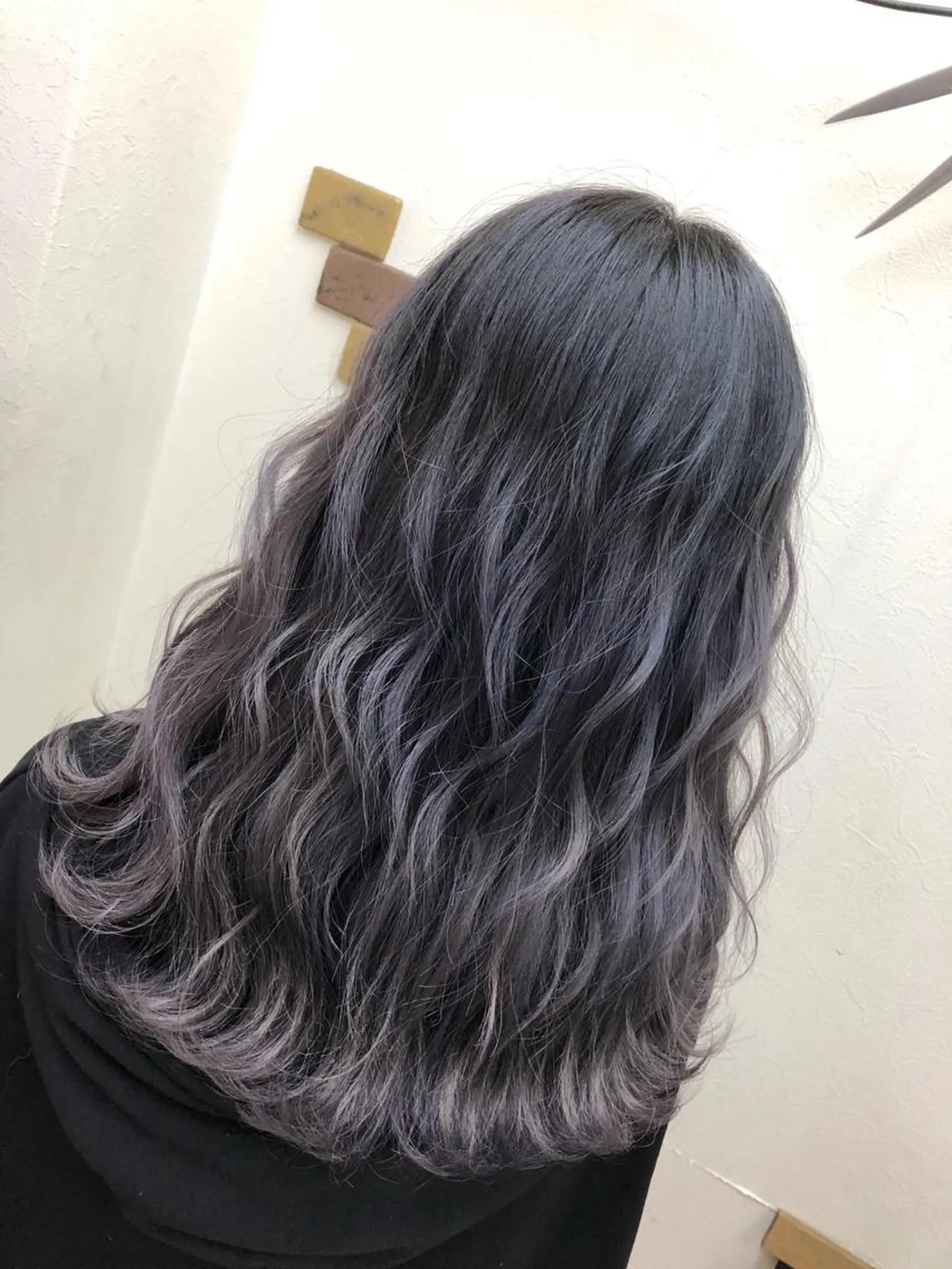 セミロング カラー MAKO ❤️‍🔥NEXTのヘアスタイル