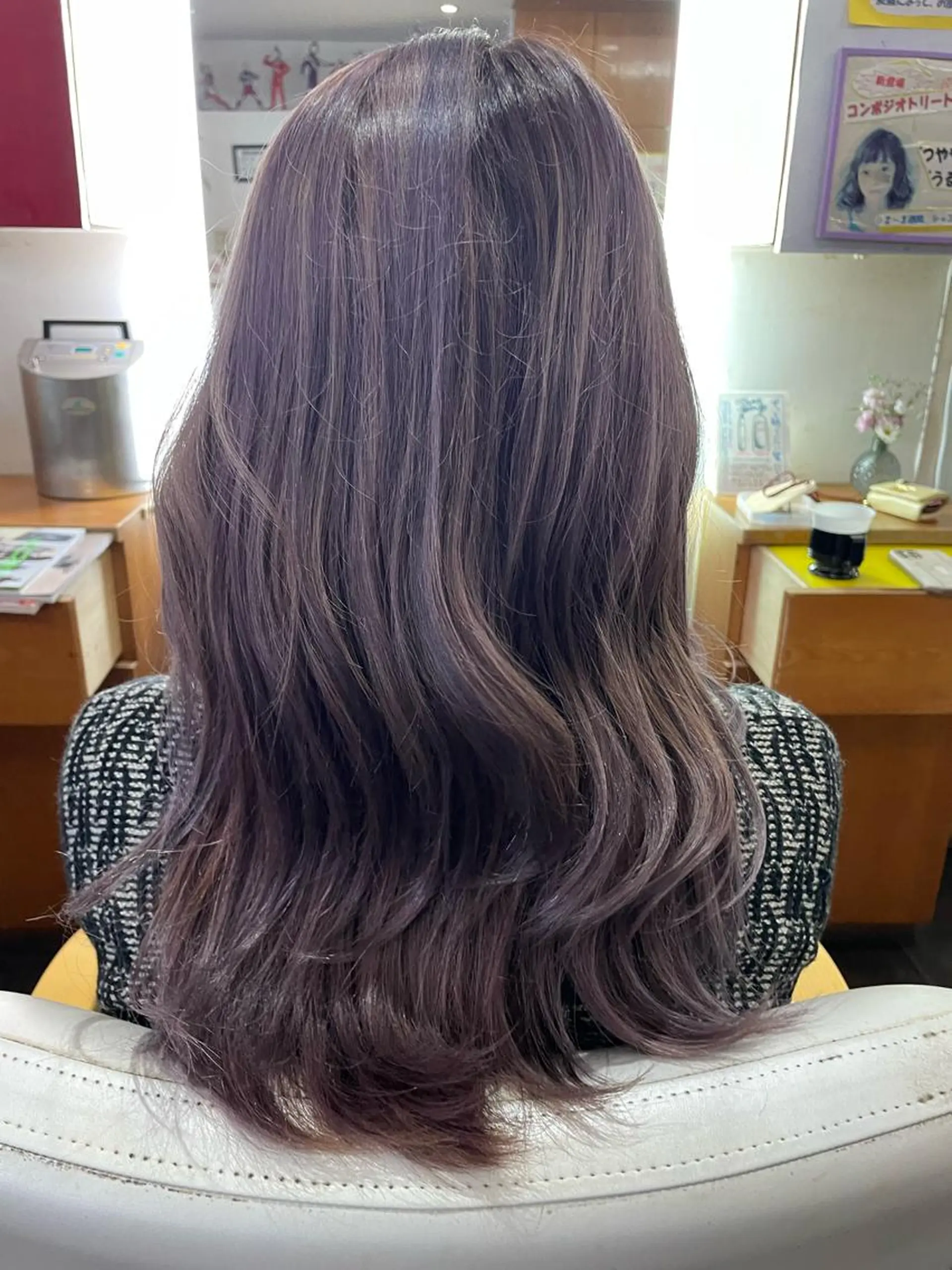 ロング カラー ブリーチ ピンクカラー ピンクパープル パープルカラー ヘアカラー 美容室ARKS 黒田杏奈のヘアスタイル