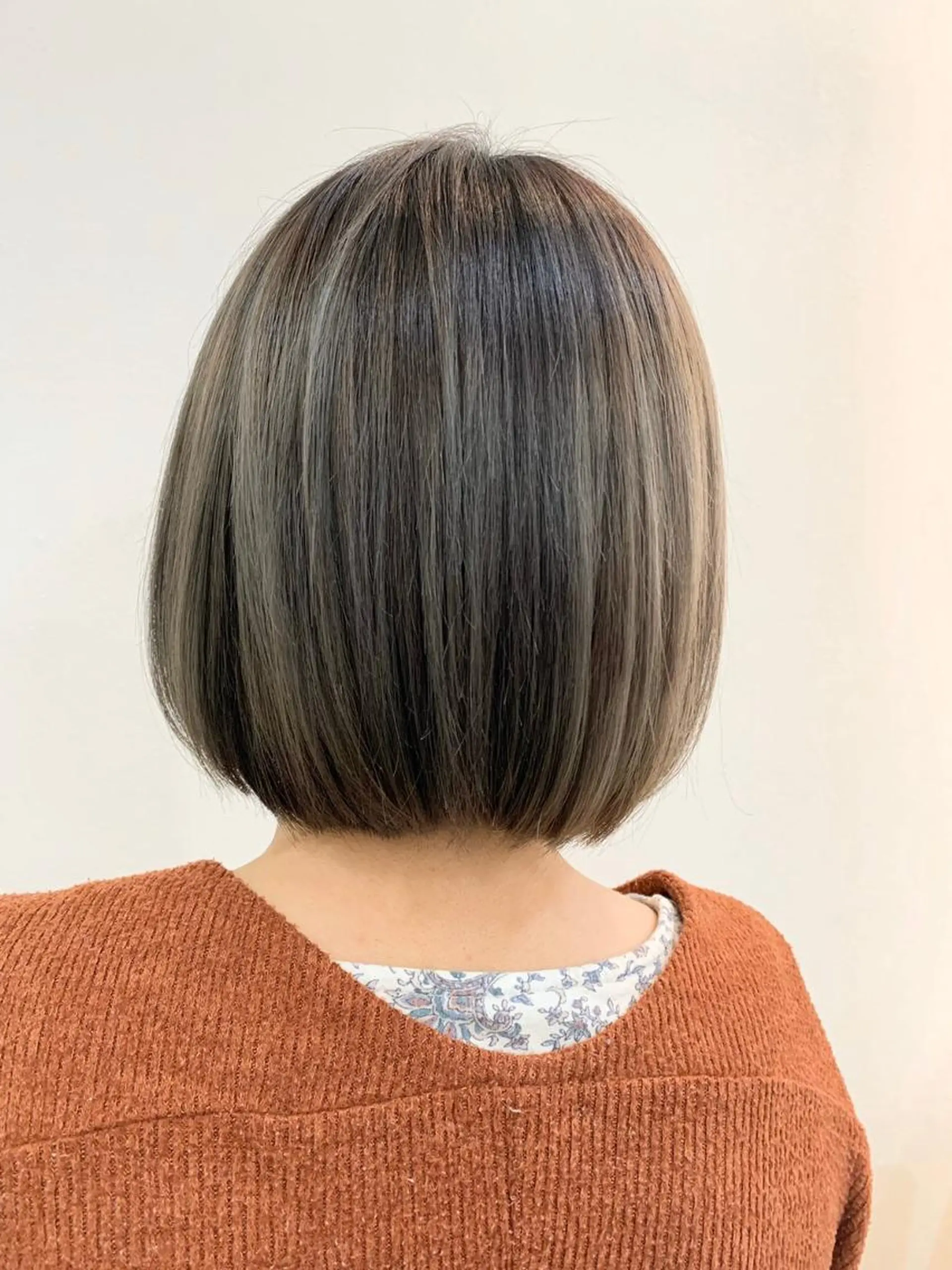 ショート カラー ハイライトカラー ハイライト トリートメント カラーサロン ビスカリアのヘアスタイル