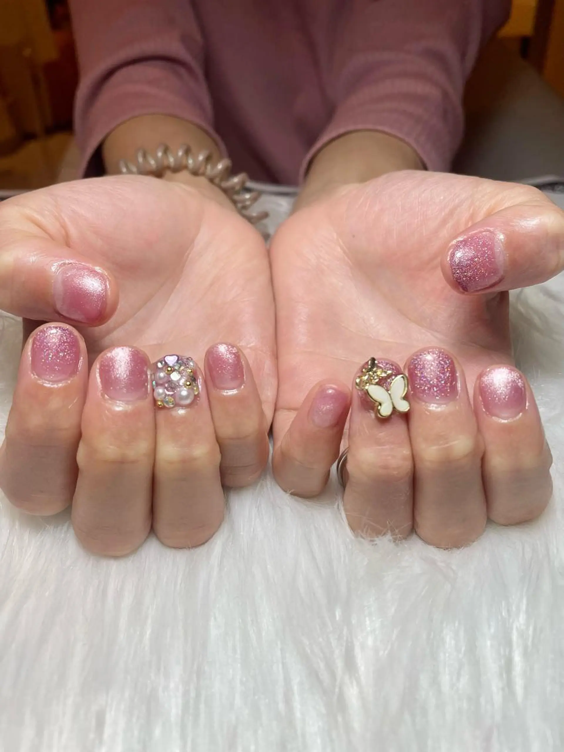 ネイル グラデーション 大袋駅東口徒歩2分 alivioのネイルデザイン