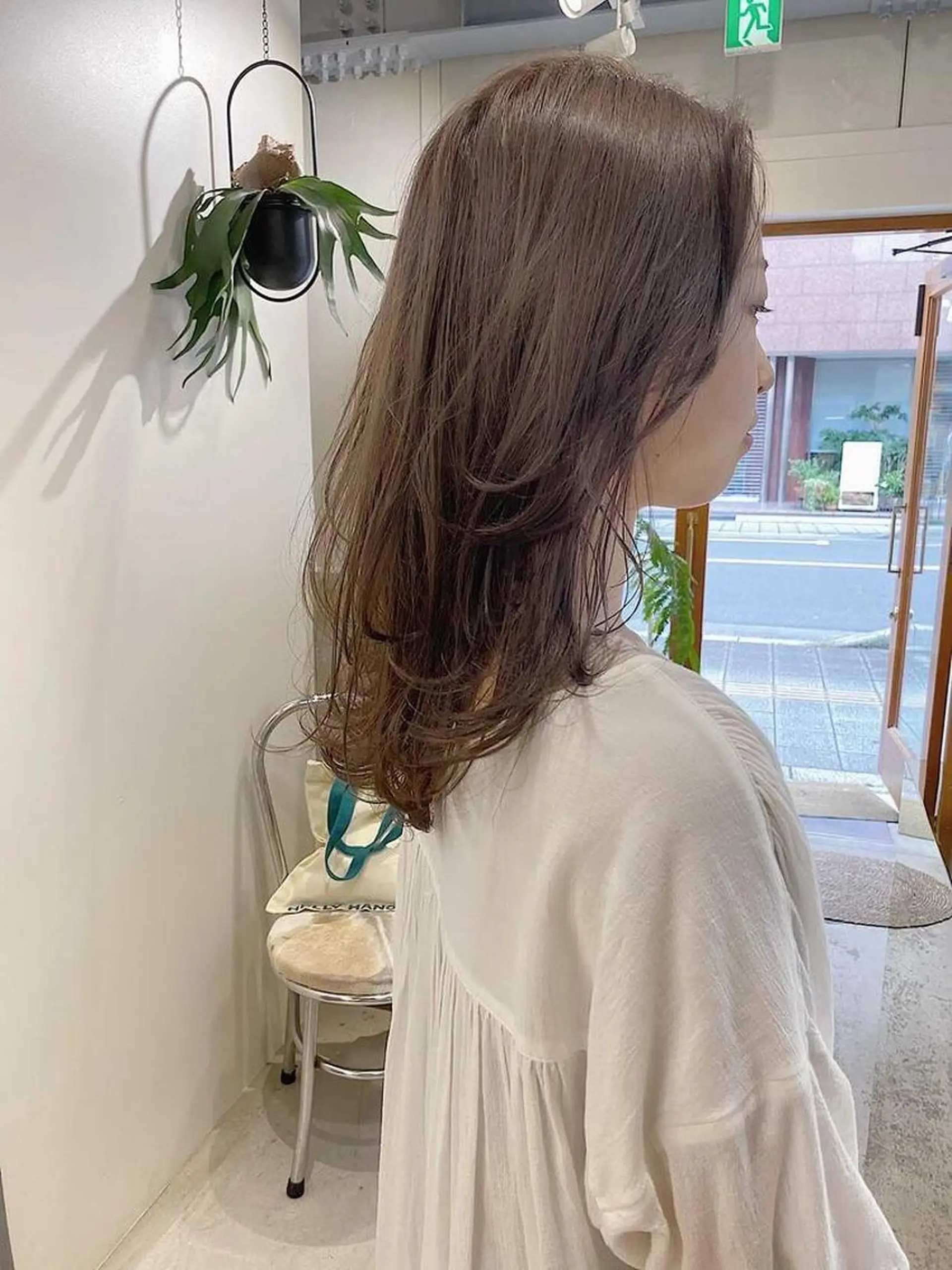 セミロング カラー ブラウンカラー 透明感カラー BEAUTY GENE professional　越谷レイクタウン店所属・篠宮 杏珠のマツエク・マツパデザイン