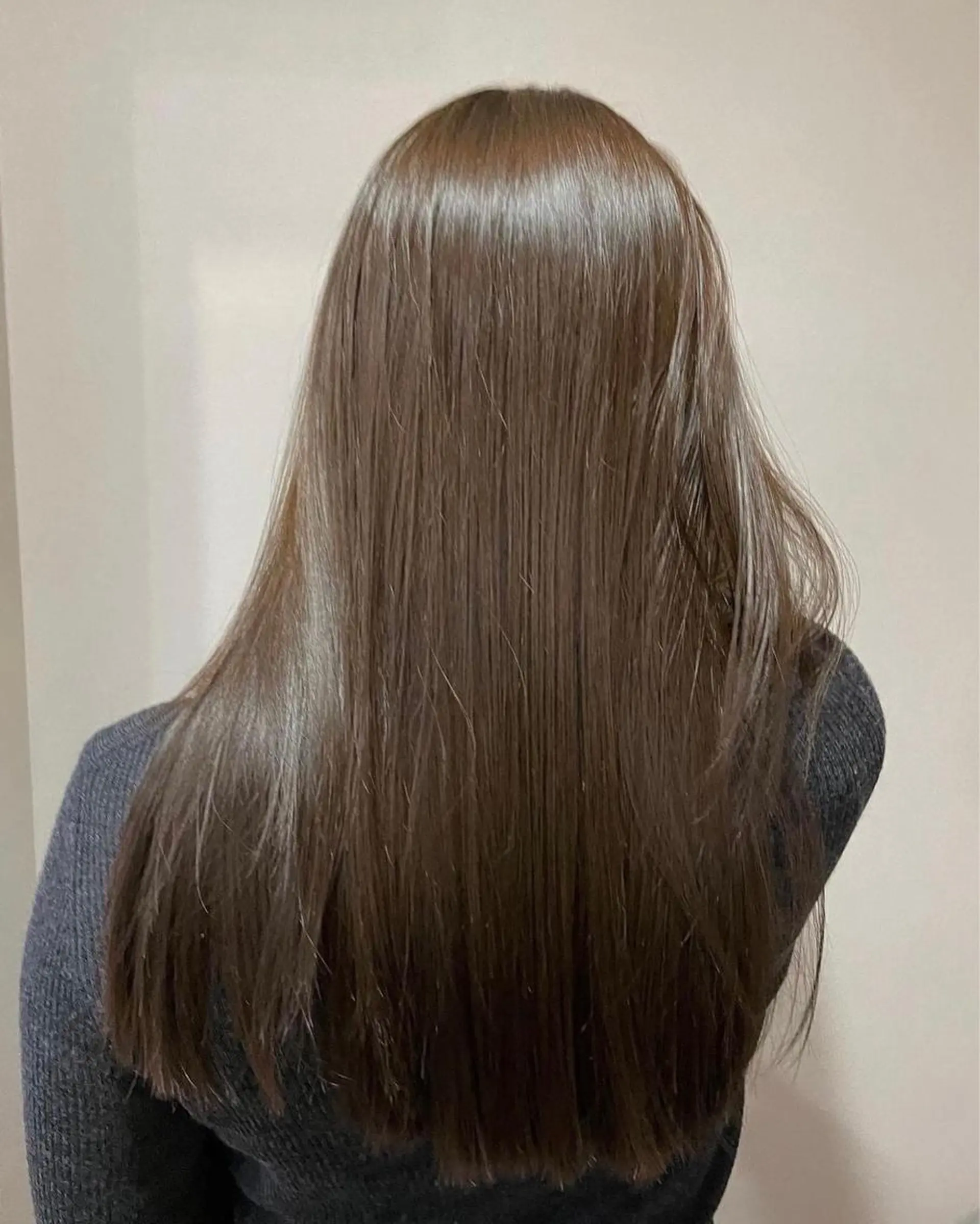 ロング ヘアカラー トリートメント nene .のヘアスタイル