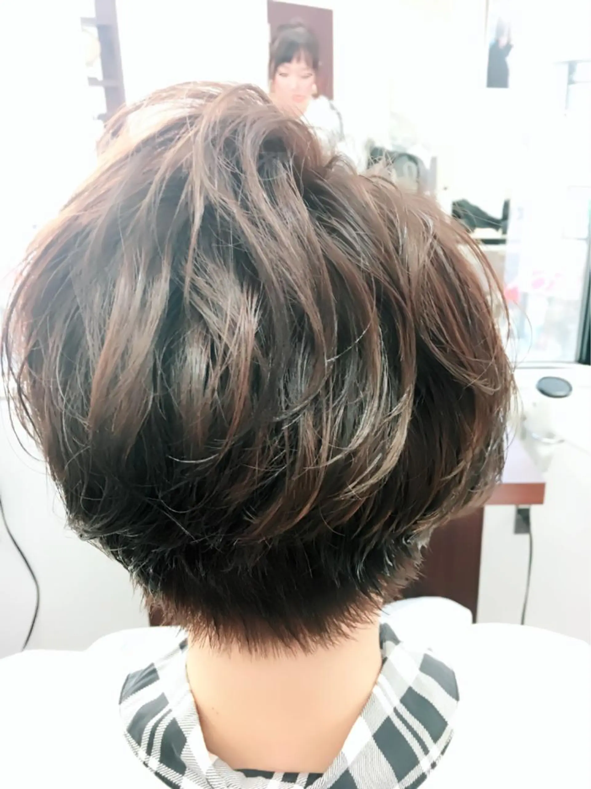 ショート パーマ ブリーチ毛縮毛矯正 👑山口のヘアスタイル