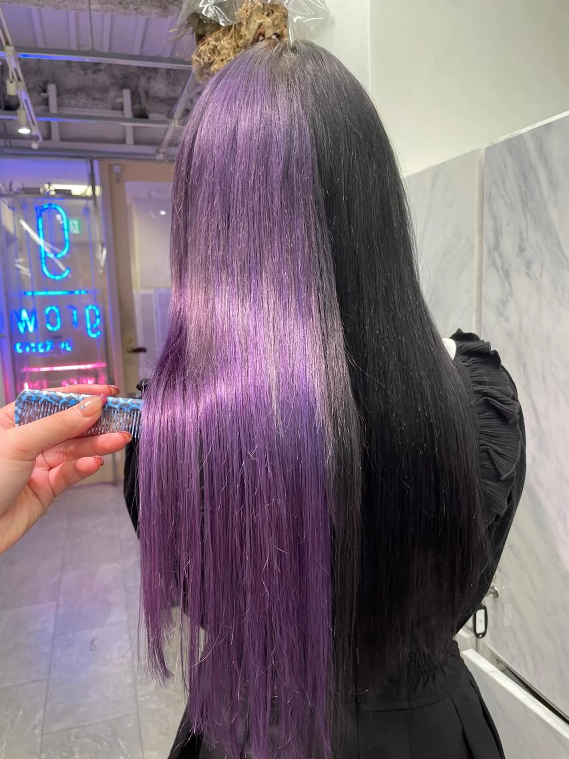 ロング カラー ヘアアレンジ 🪸店長ハイトーン エクステmisakiのヘアスタイル