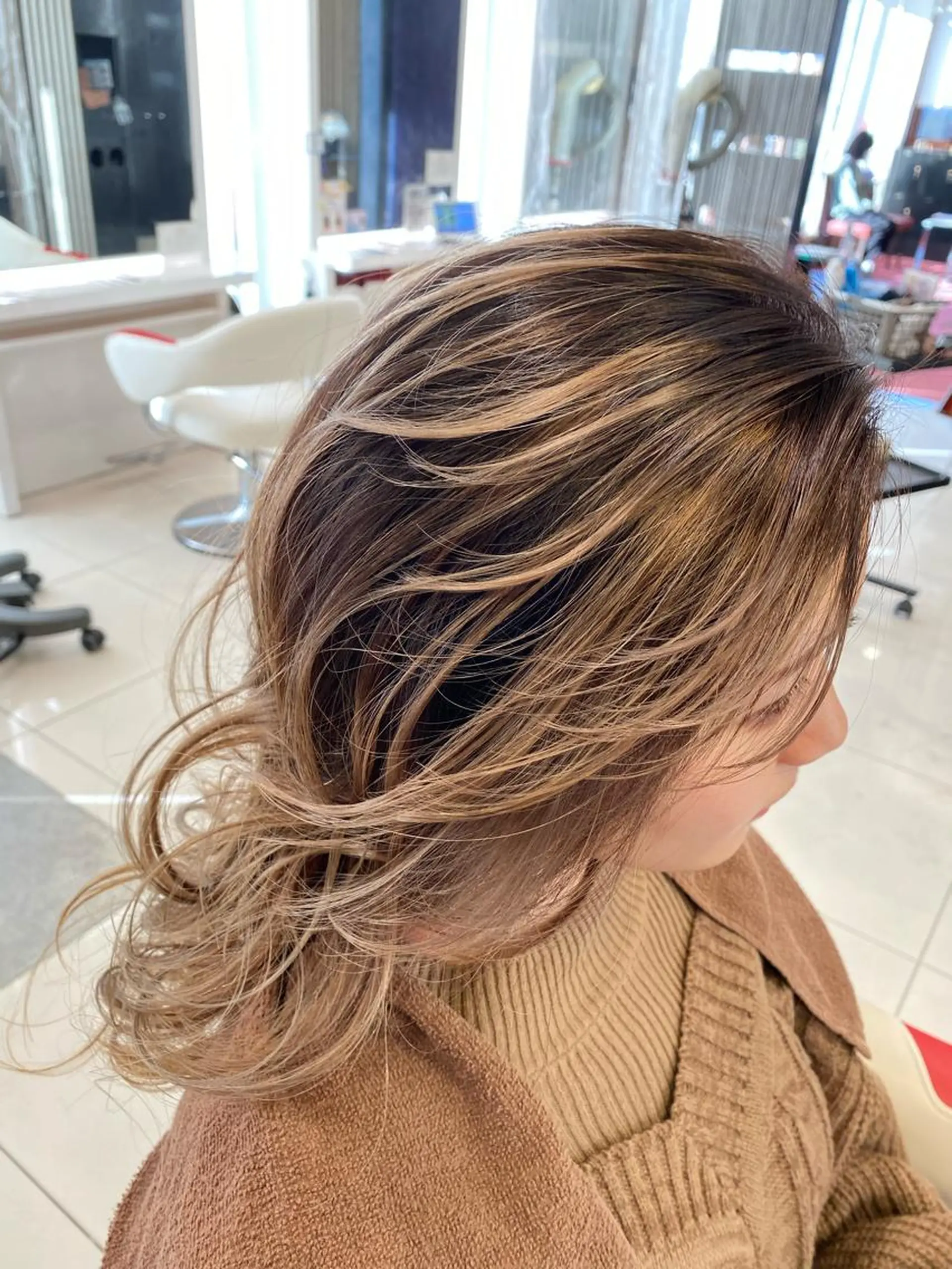 セミロング カラー 星野 聖也のヘアスタイル
