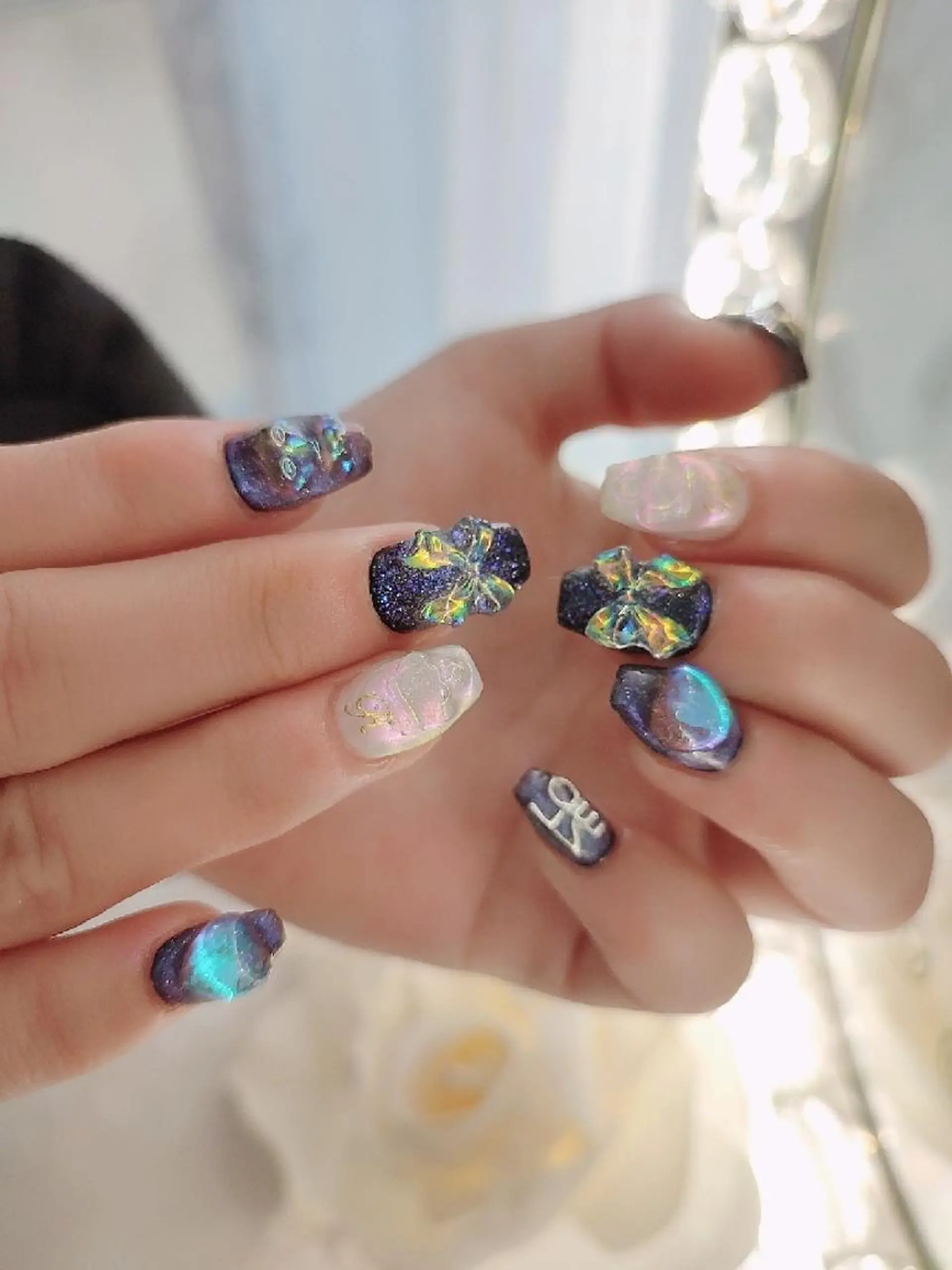 ネイル ハンドネイル RUNWAY 　　の眉毛・アイブロウイメージ