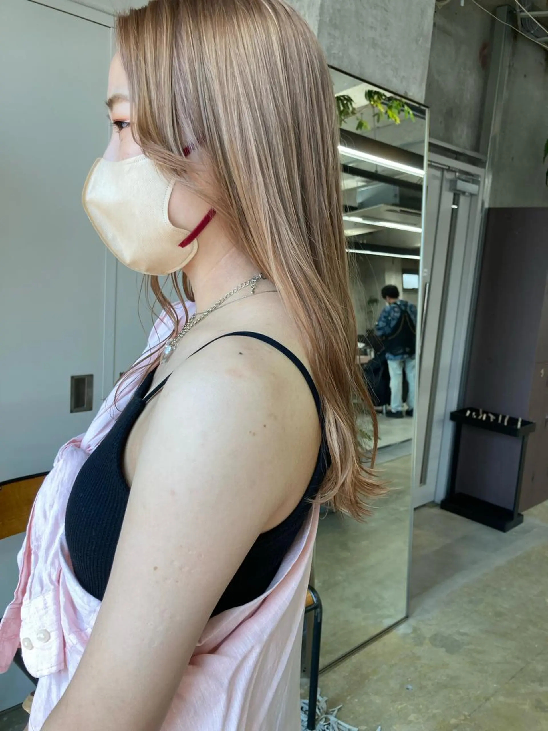 セミロング カラー ベージュカラー ミルクティーベージュ ヘアカラー 小木曽智美 /ボブ/ショートのヘアスタイル