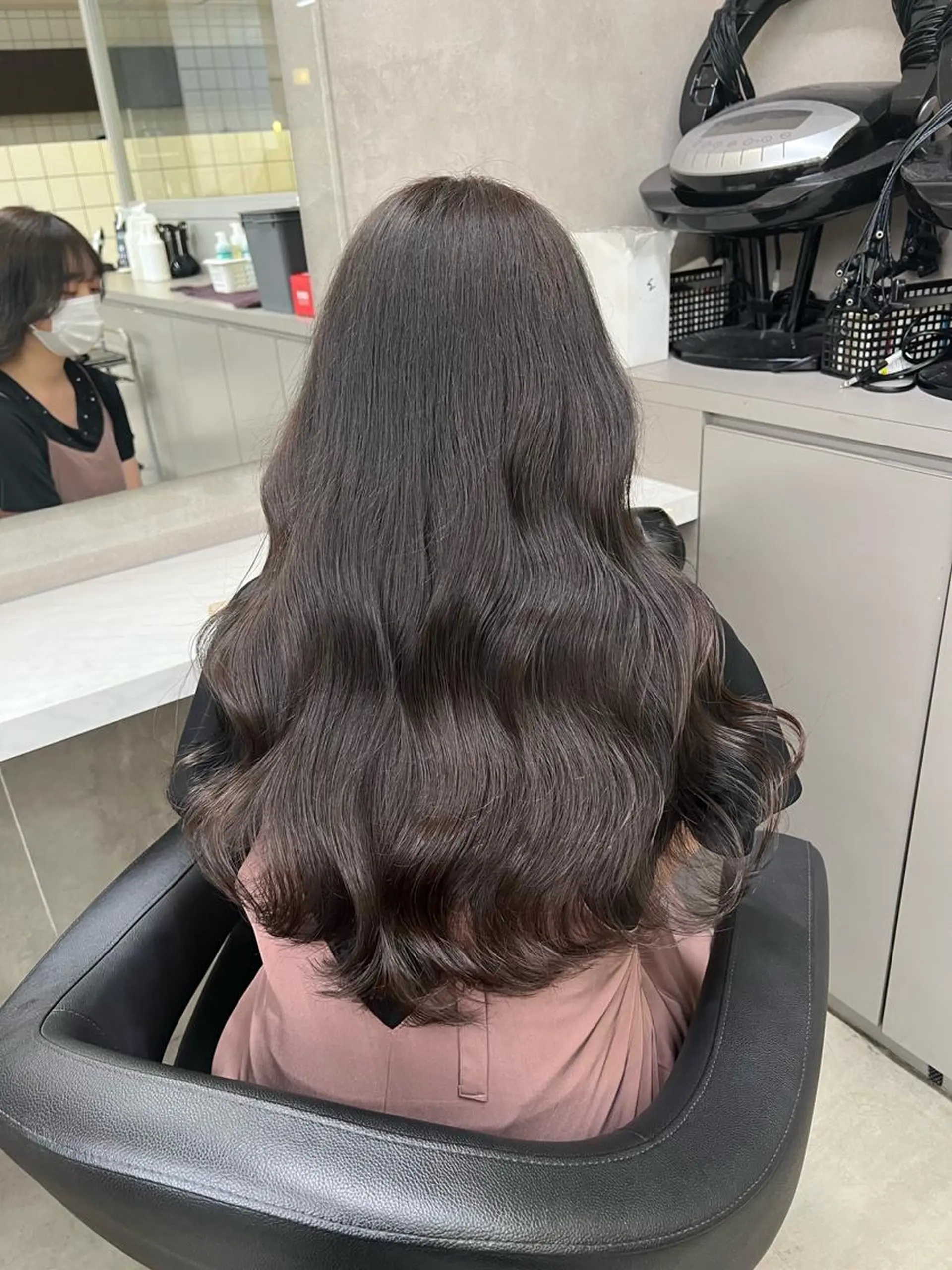 セミロング レイヤー/韓国❣️ 髪質改善/亘紘輝のヘアスタイル