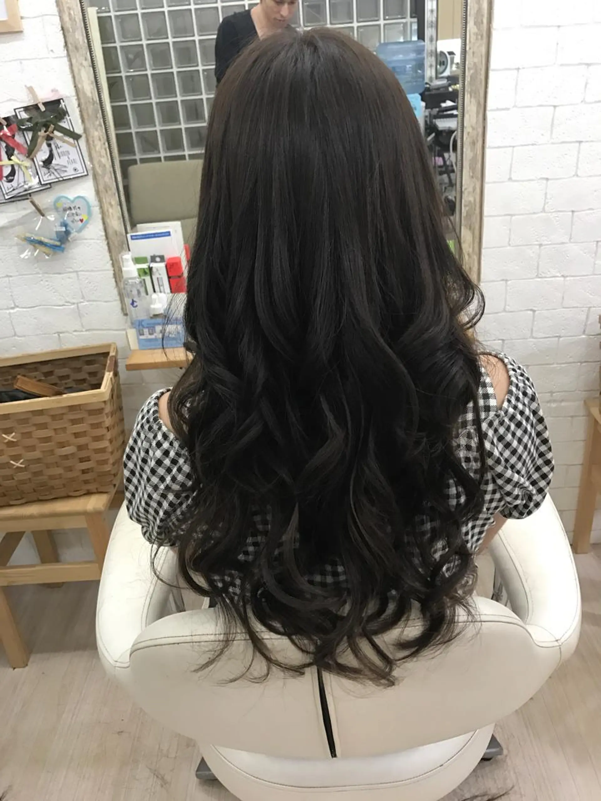 ロング カラー ヘアアレンジ シールエクステ アッシュ ダークアッシュ エクステ GLOSS 心斎橋 山上のヘアスタイル