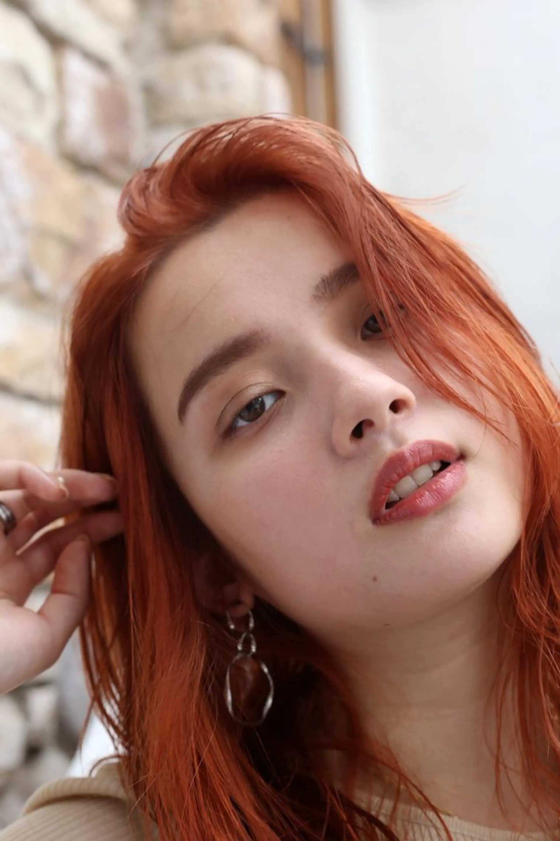 セミロング 岩渕 由里香のヘアスタイル