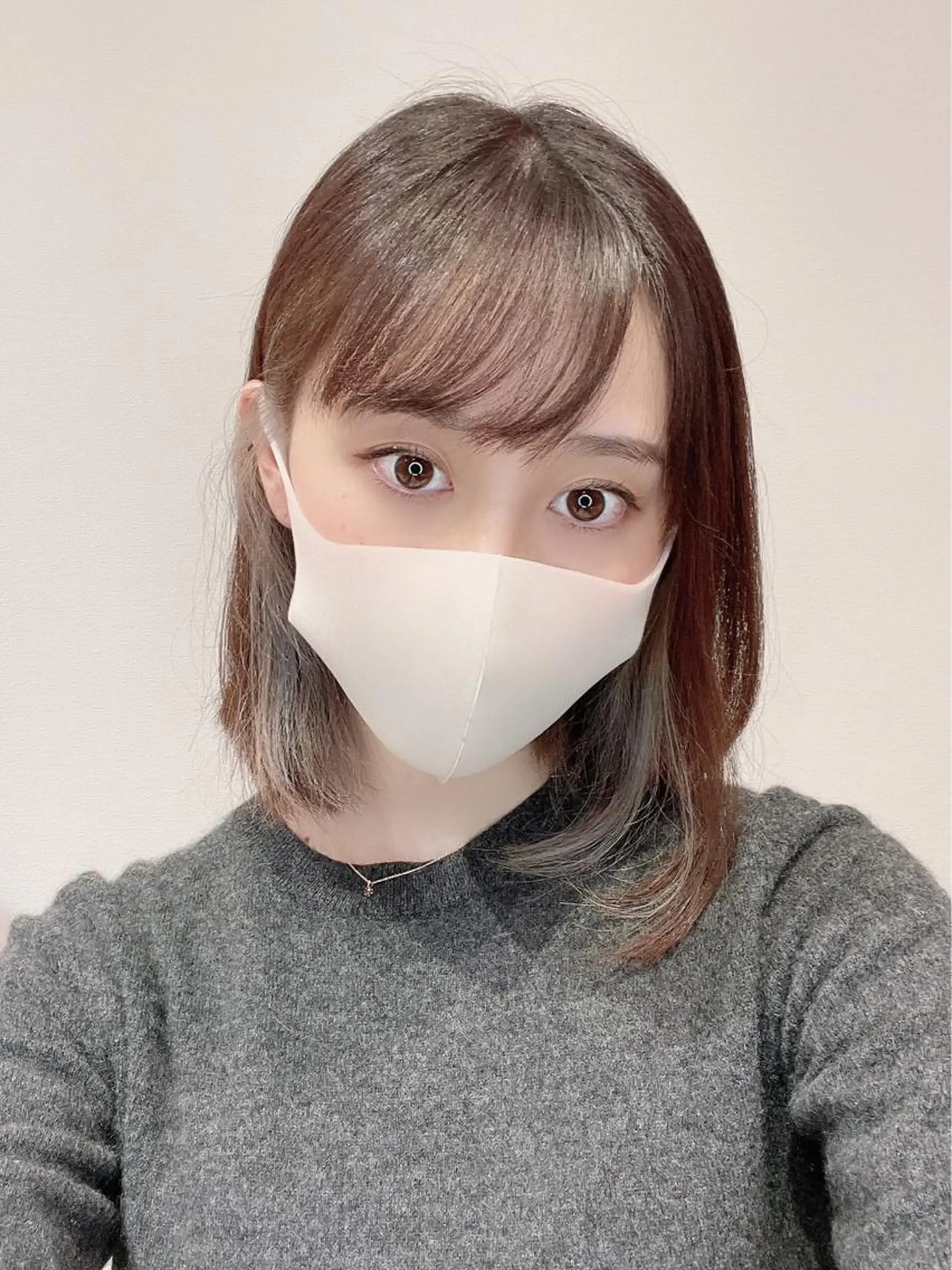 セミロング カラー インナーカラー ヘアカラー トリートメント ナカタケ ユウのヘアスタイル