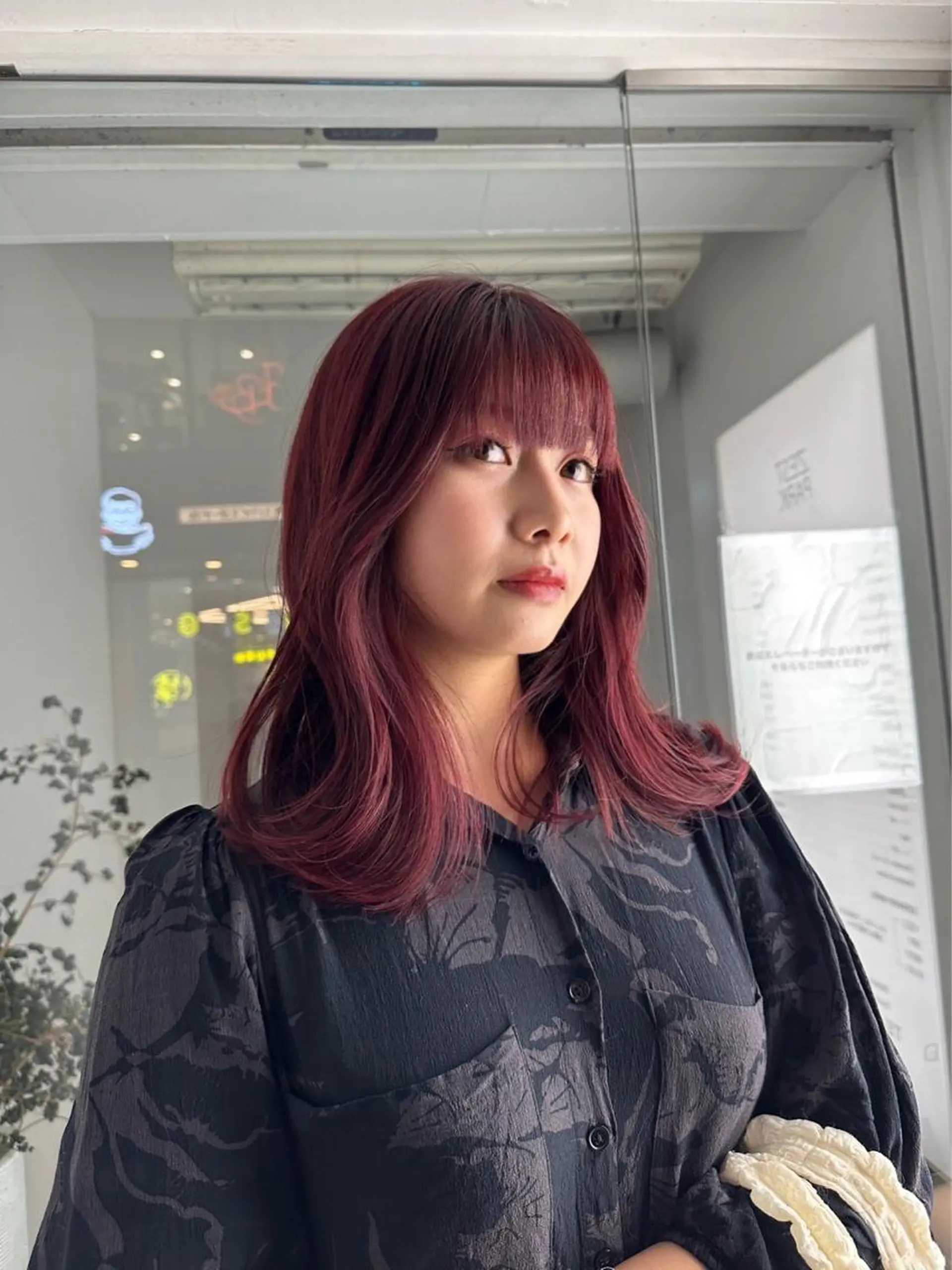 セミロング 韓国ヘアメンズ・レデ ィース特化ミクのヘアスタイル